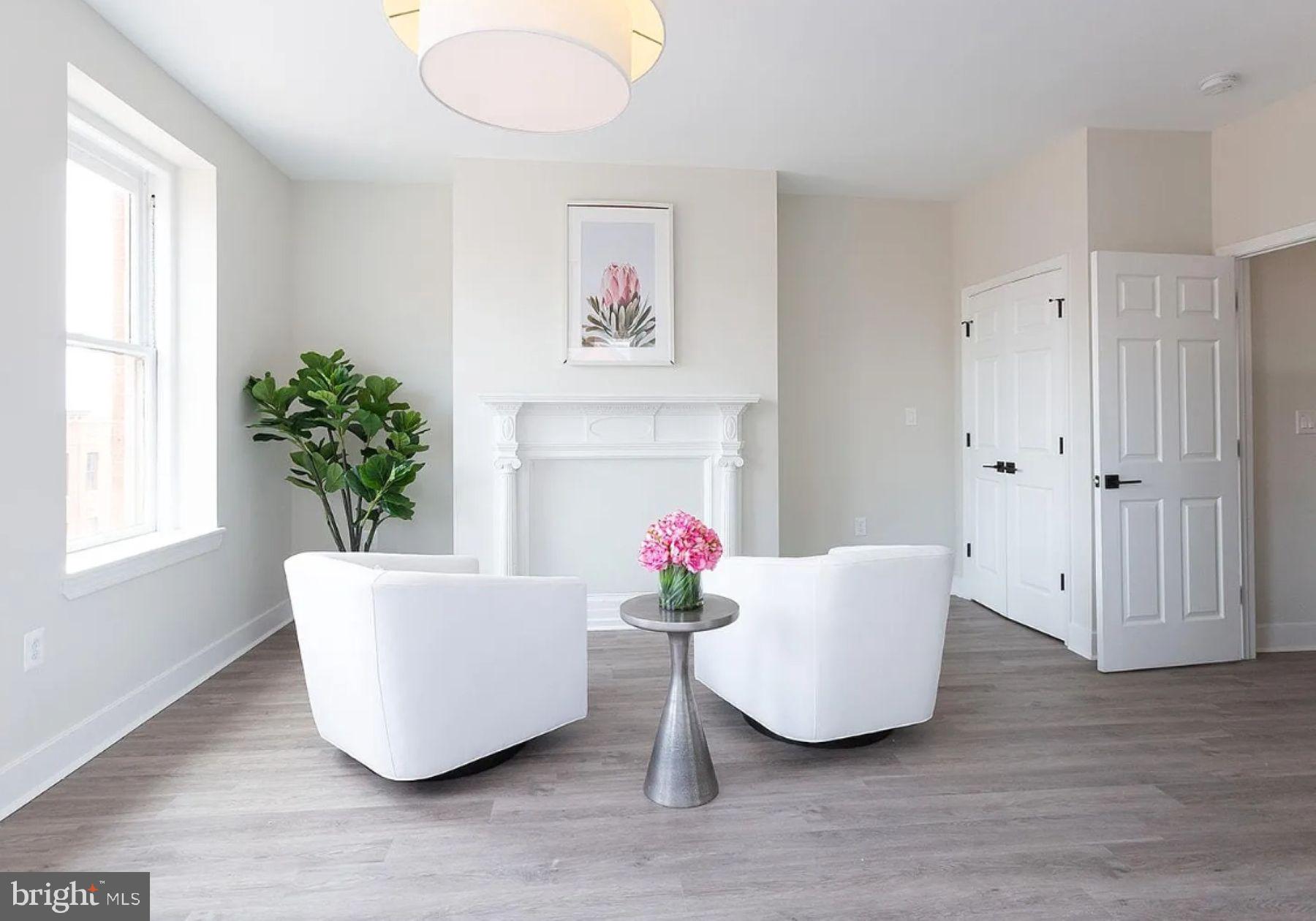 MOUNT VERNON PLACE HISTORIC DISTRICT - Residential Lease