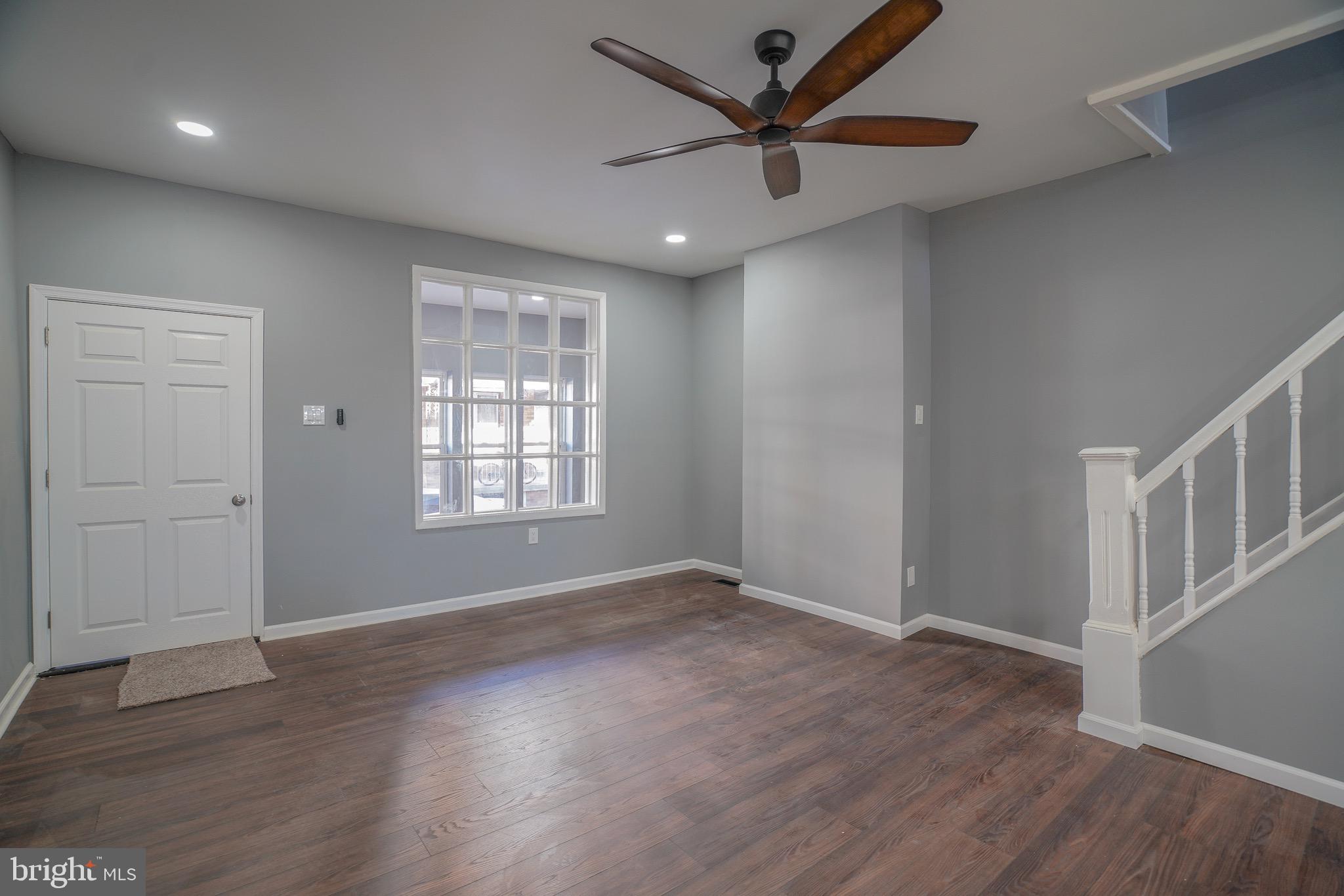 OXFORD CIRCLE - Residential