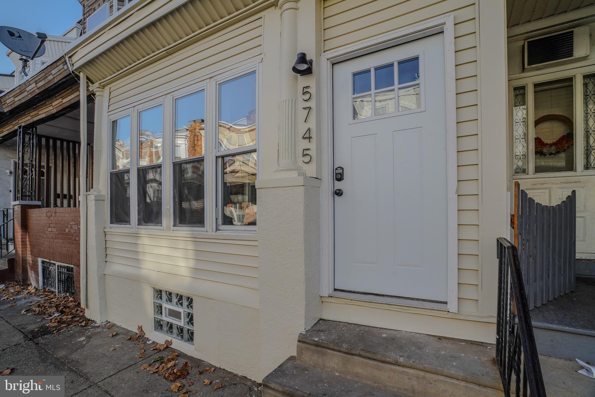 OXFORD CIRCLE - Residential