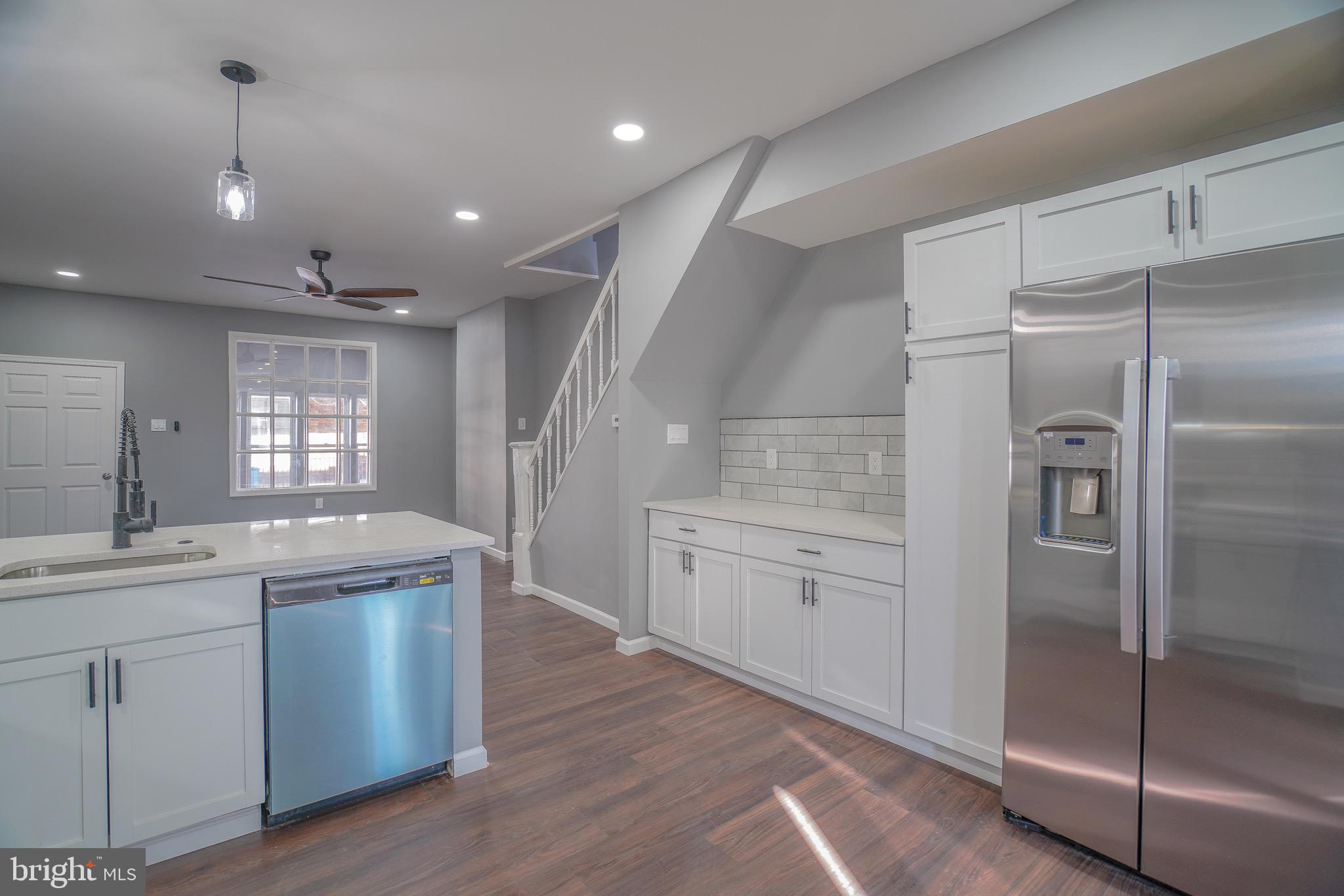 OXFORD CIRCLE - Residential