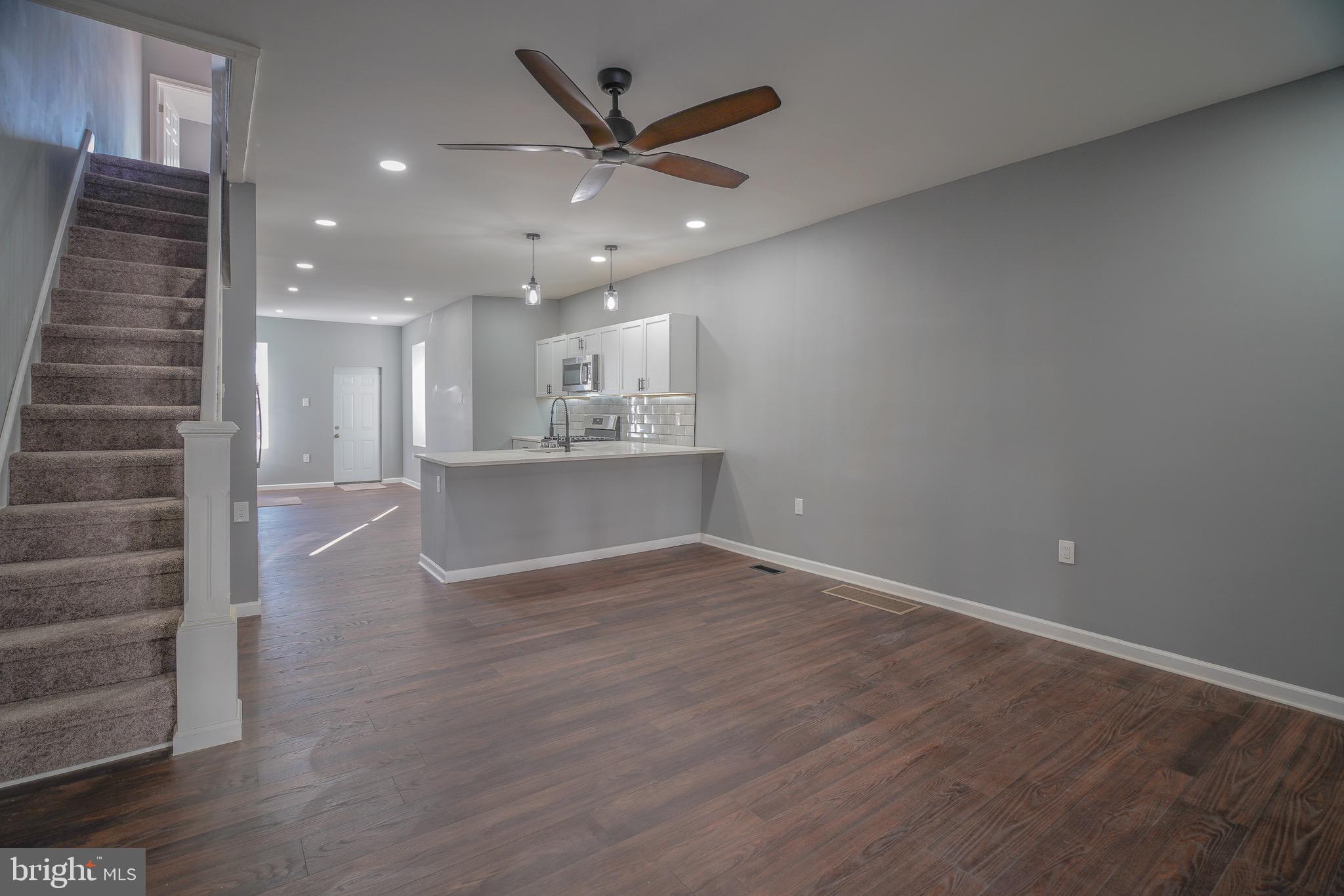 OXFORD CIRCLE - Residential