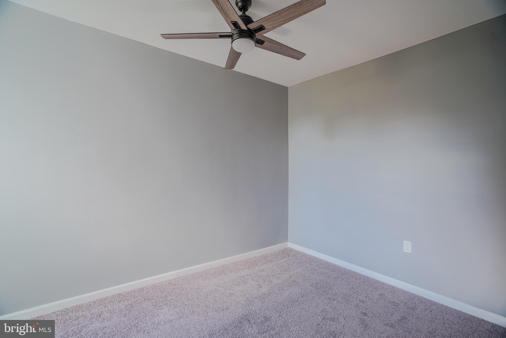 OXFORD CIRCLE - Residential