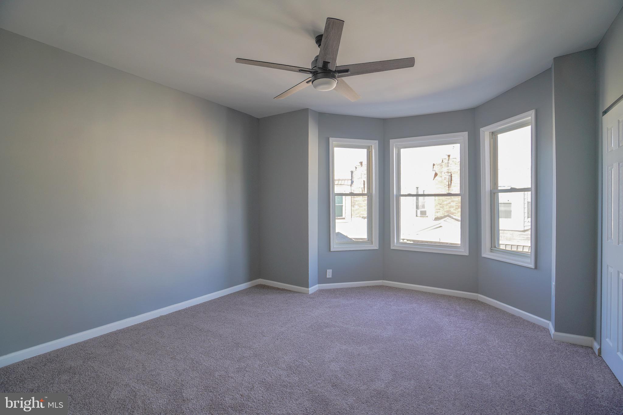 OXFORD CIRCLE - Residential