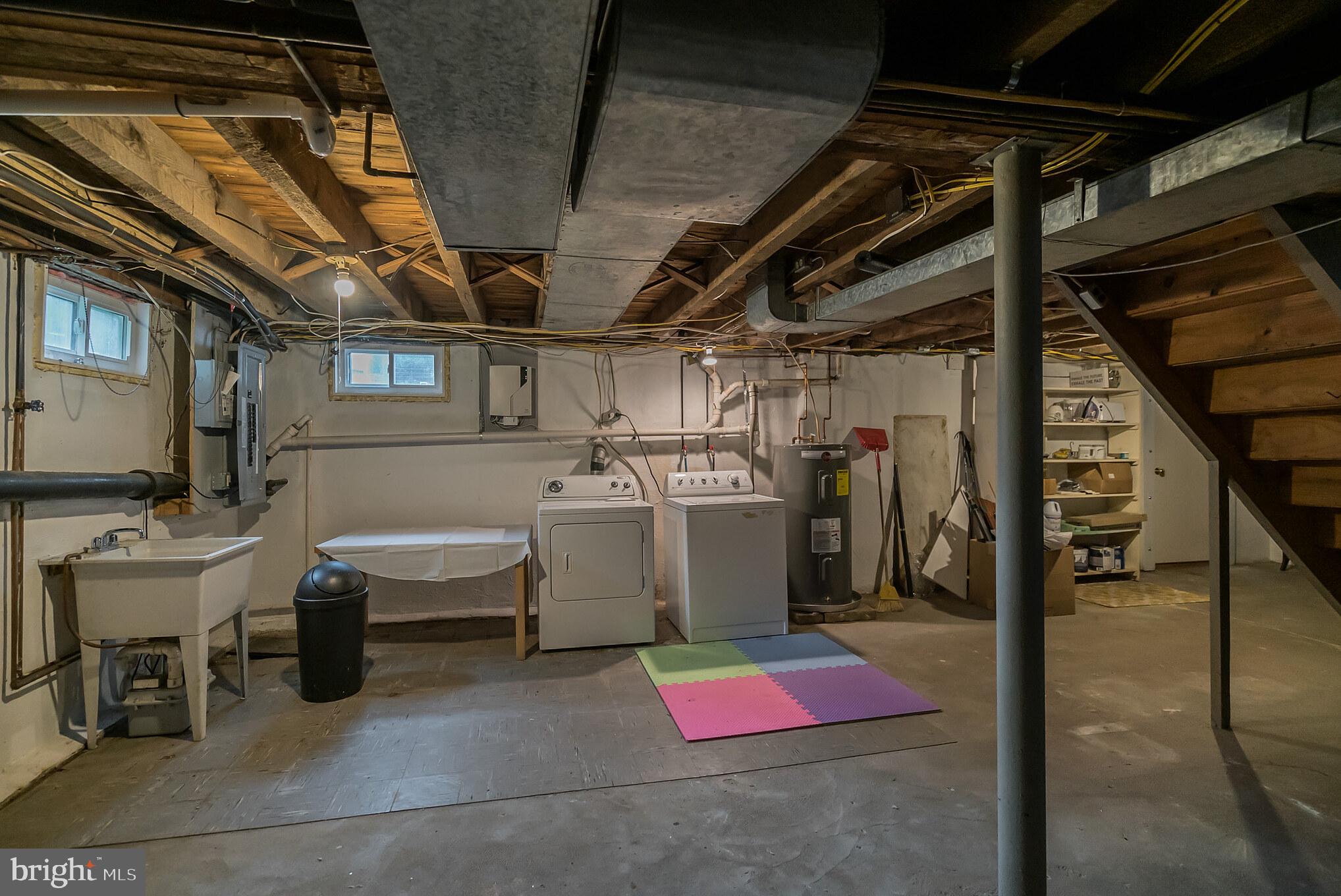 MAPLEWOOD - Residential Lease