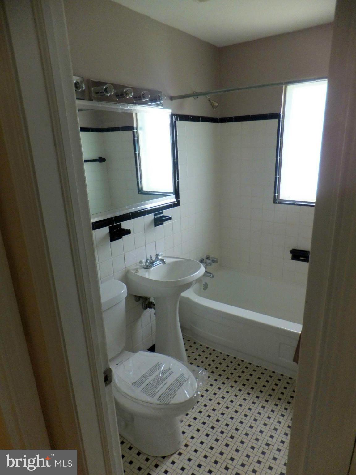 BERKSHIRE OAKWOOD - Residential Lease