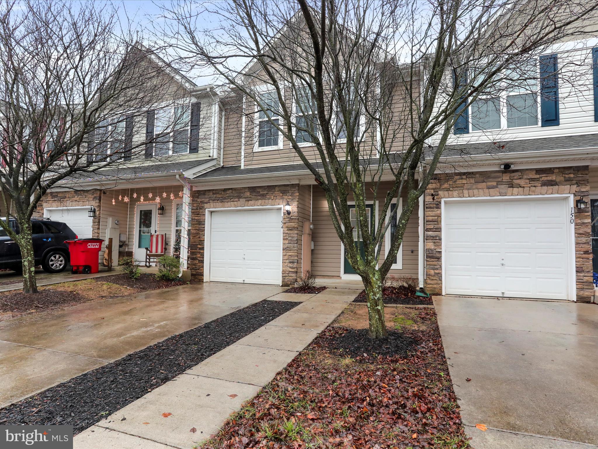 ARCHERS ROCK - Residential