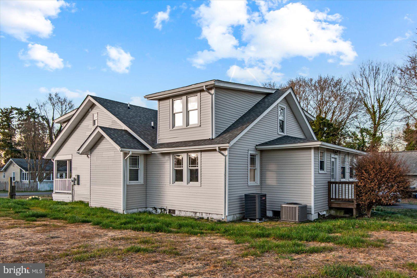 CLASSIC SHORES - Residential