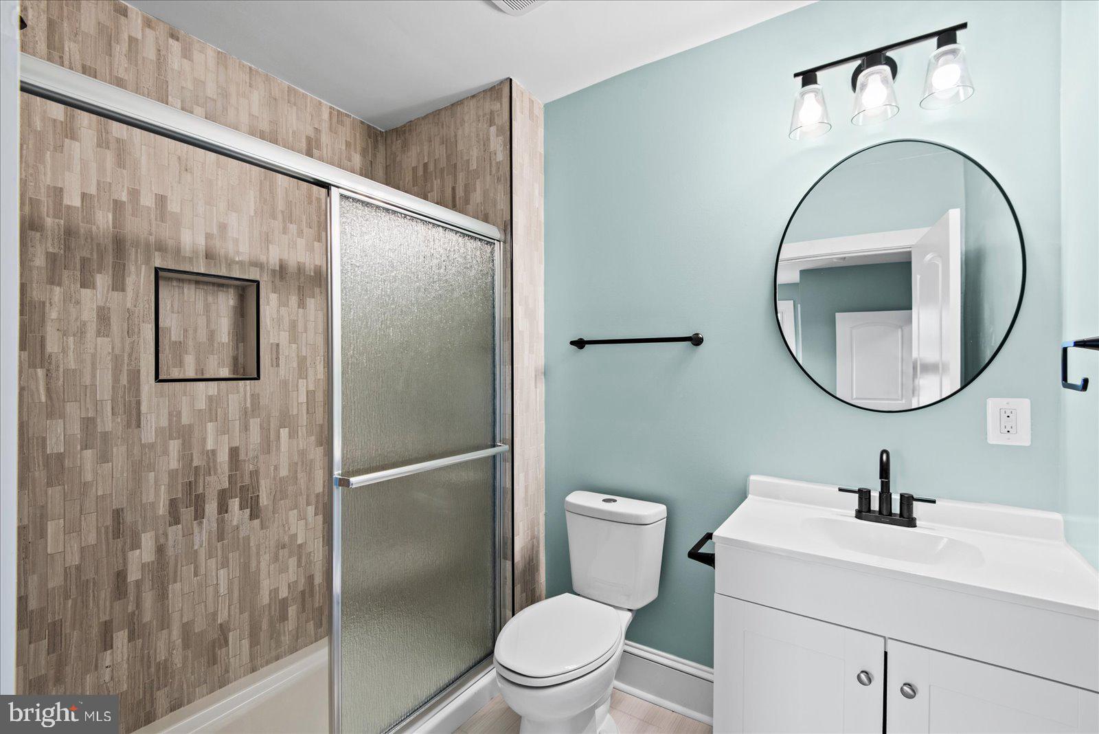 CLASSIC SHORES - Residential