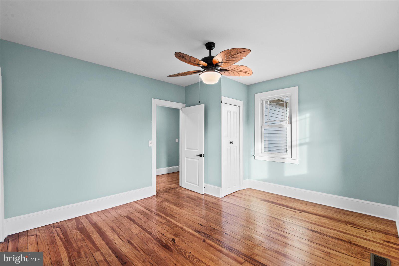 CLASSIC SHORES - Residential