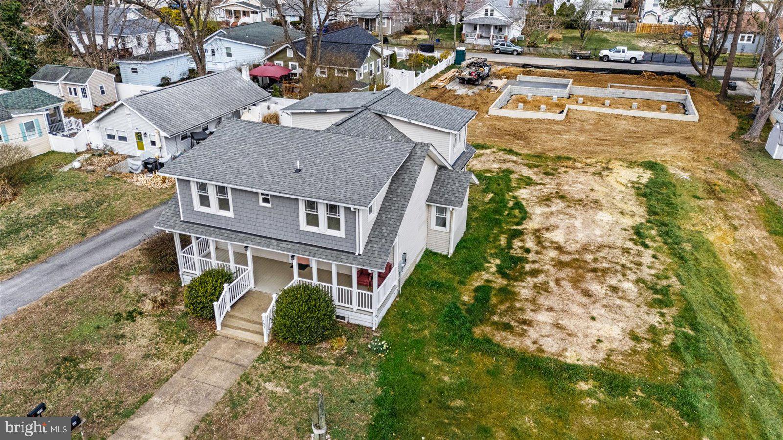 CLASSIC SHORES - Residential