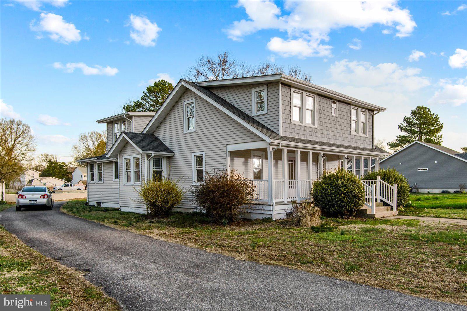 CLASSIC SHORES - Residential