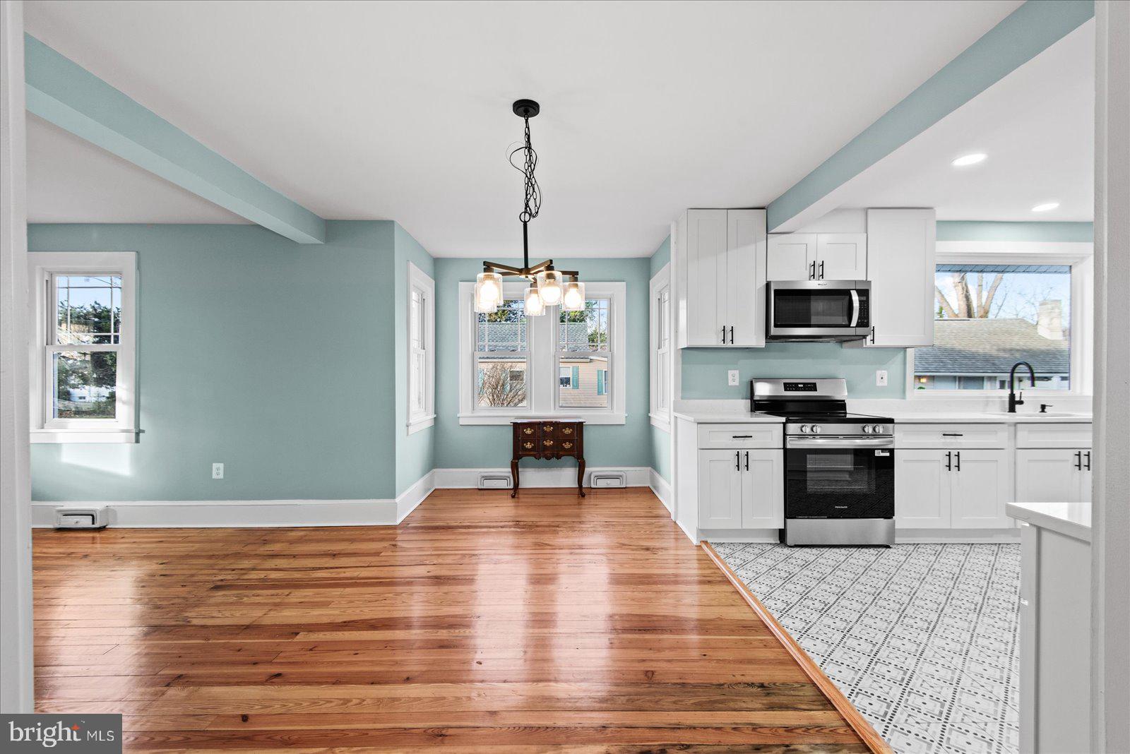 CLASSIC SHORES - Residential