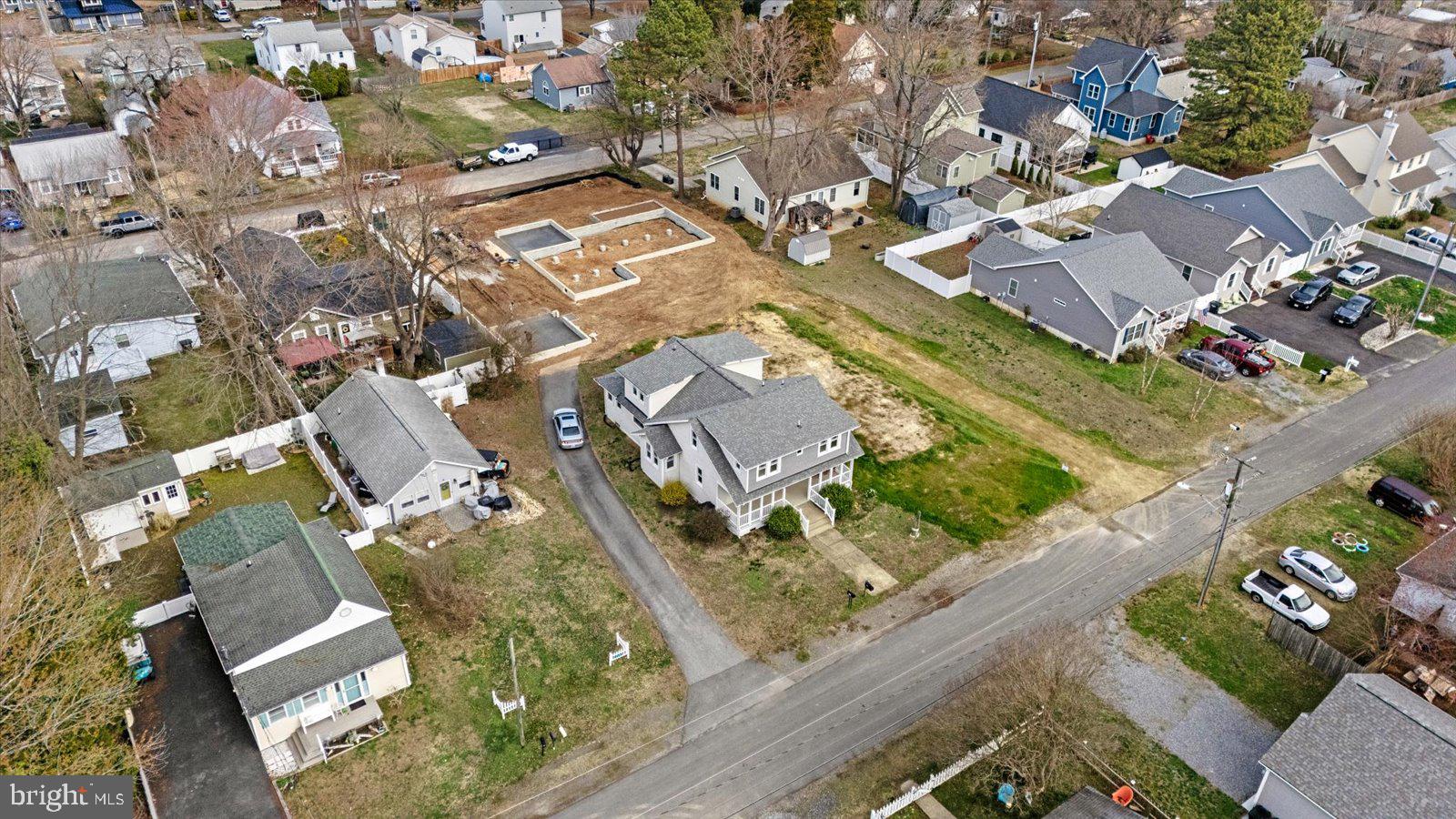 CLASSIC SHORES - Residential