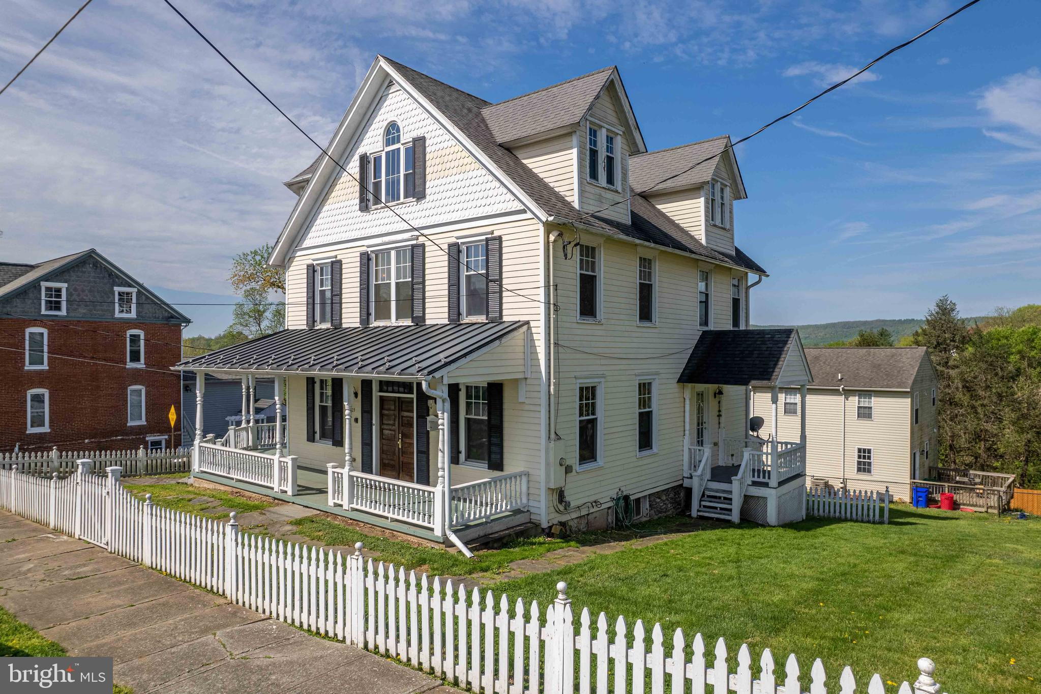 BRUNSWICK - Residential