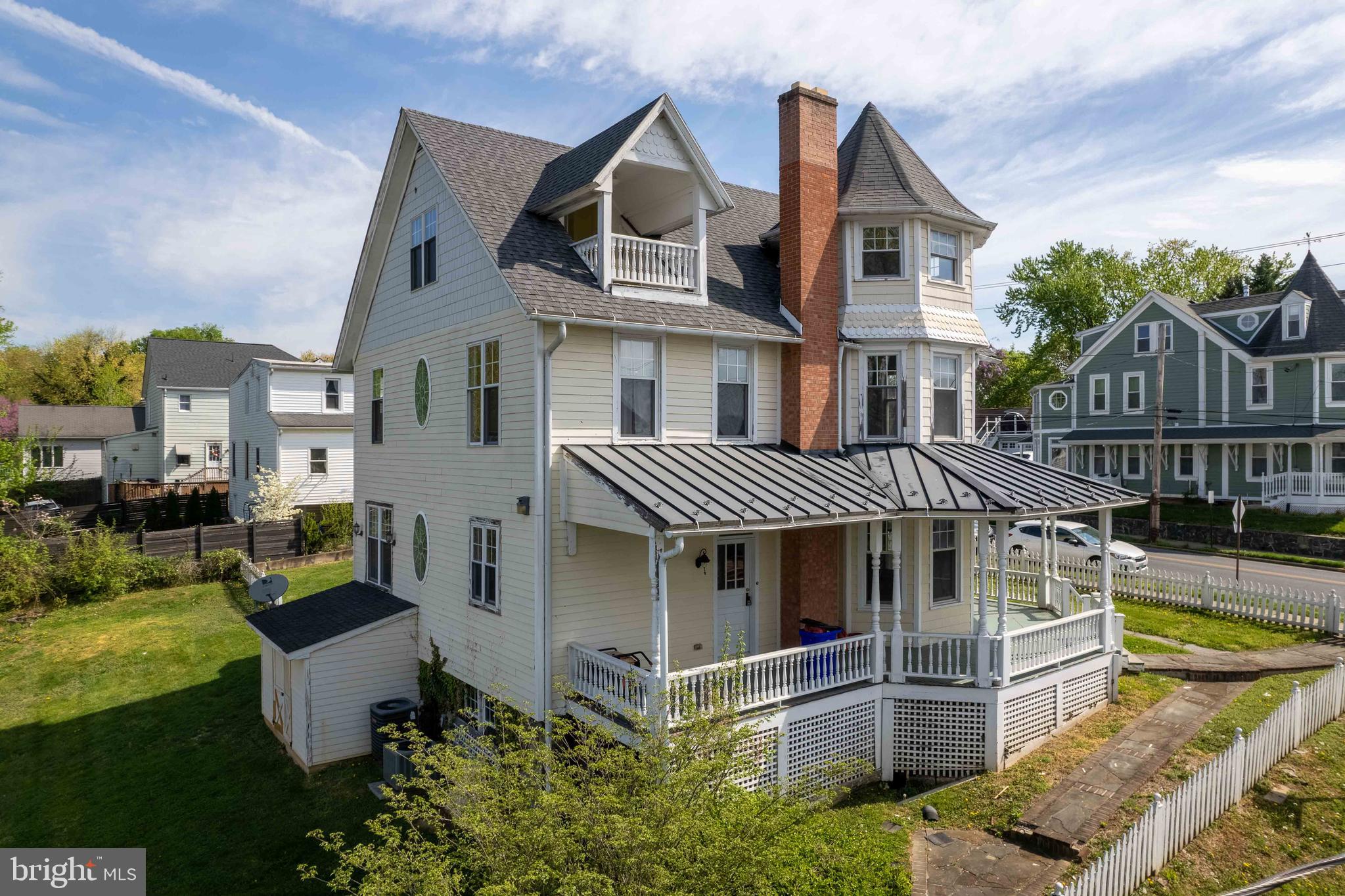 BRUNSWICK - Residential