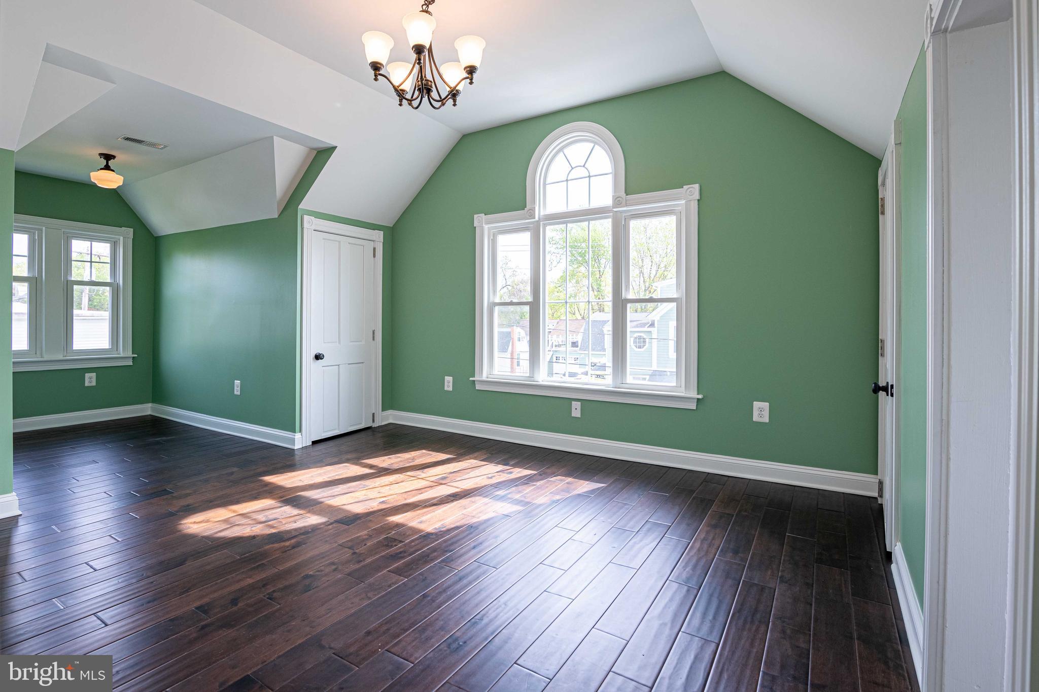 BRUNSWICK - Residential