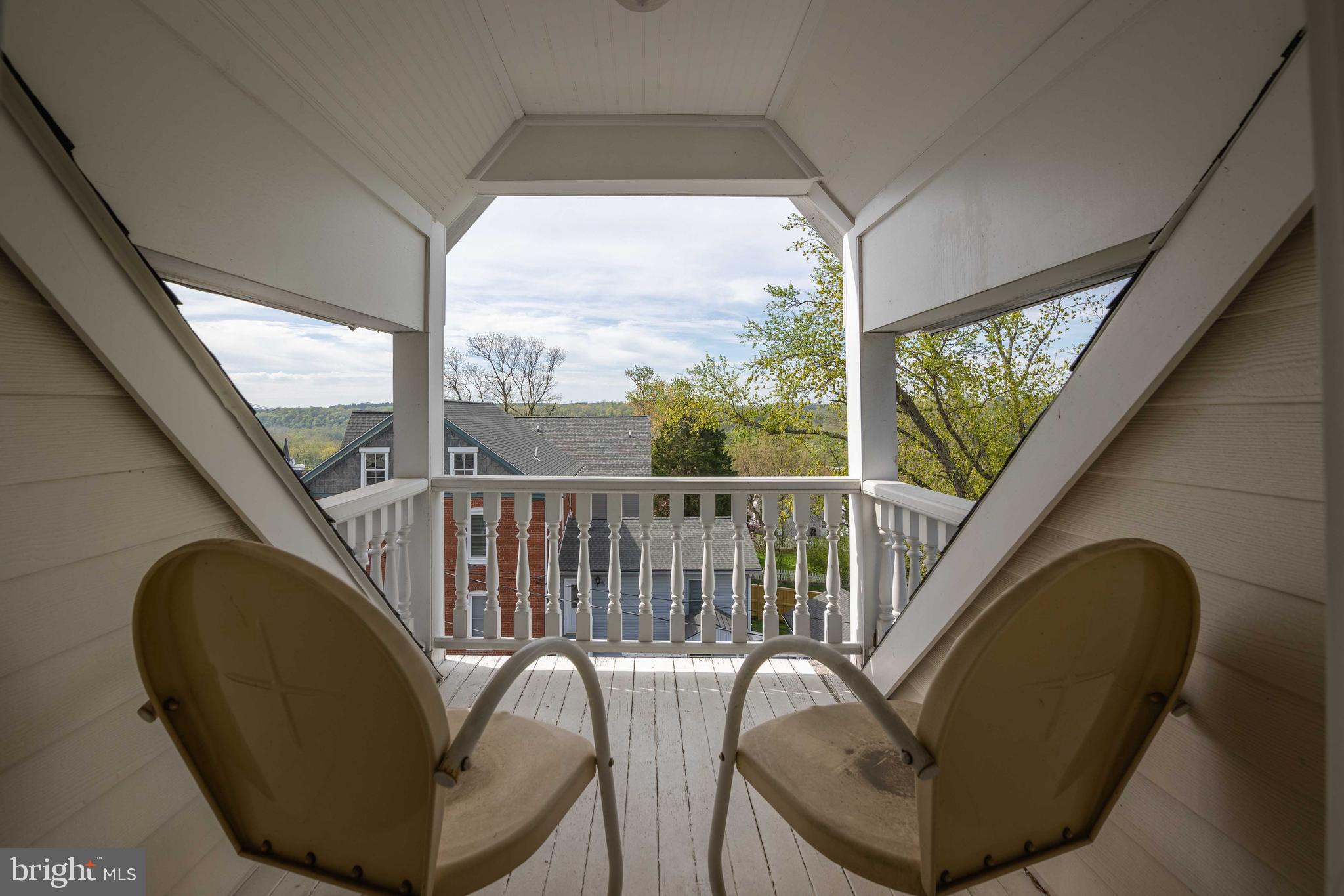 BRUNSWICK - Residential