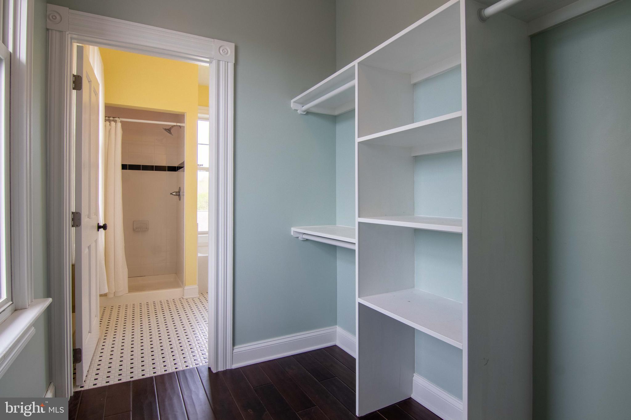 BRUNSWICK - Residential