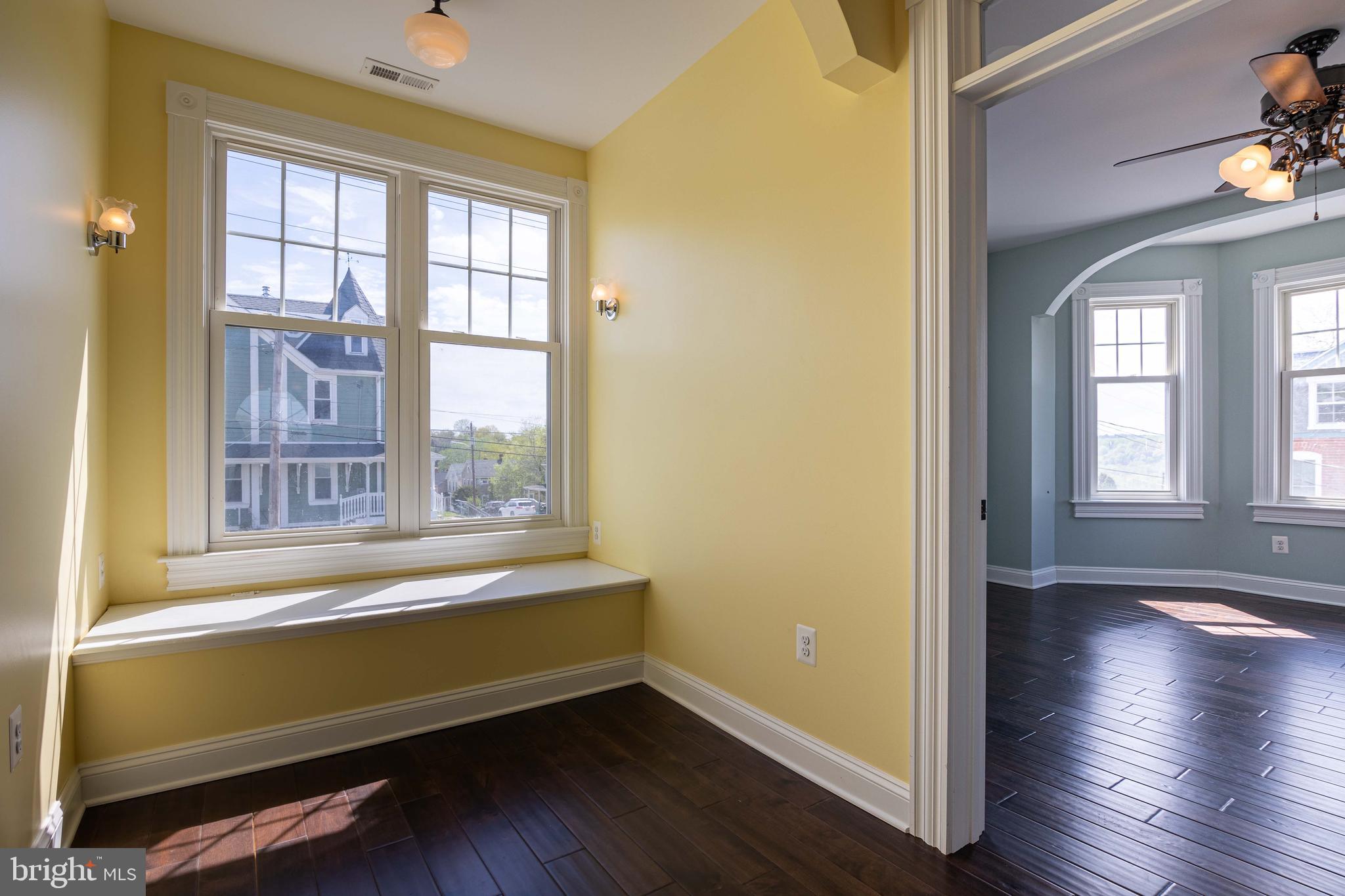 BRUNSWICK - Residential