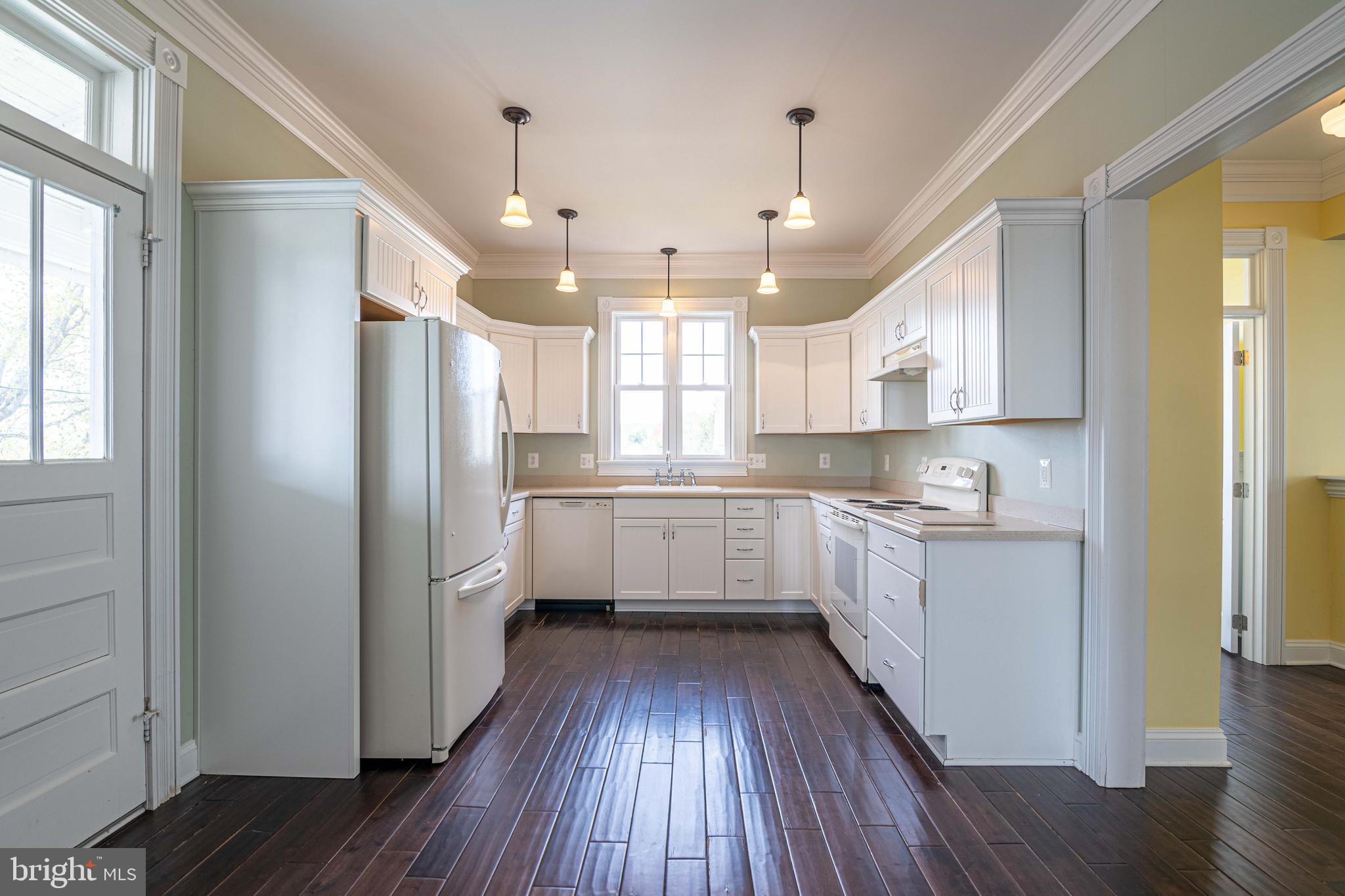 BRUNSWICK - Residential