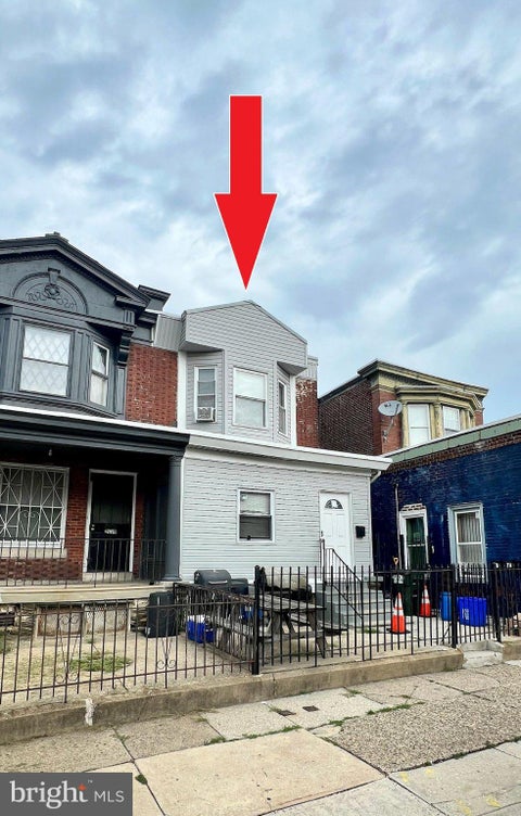 Townhouse For Sale - 2067 E Chelten Avenue<br/> PHILADELPHIA, PA 19138