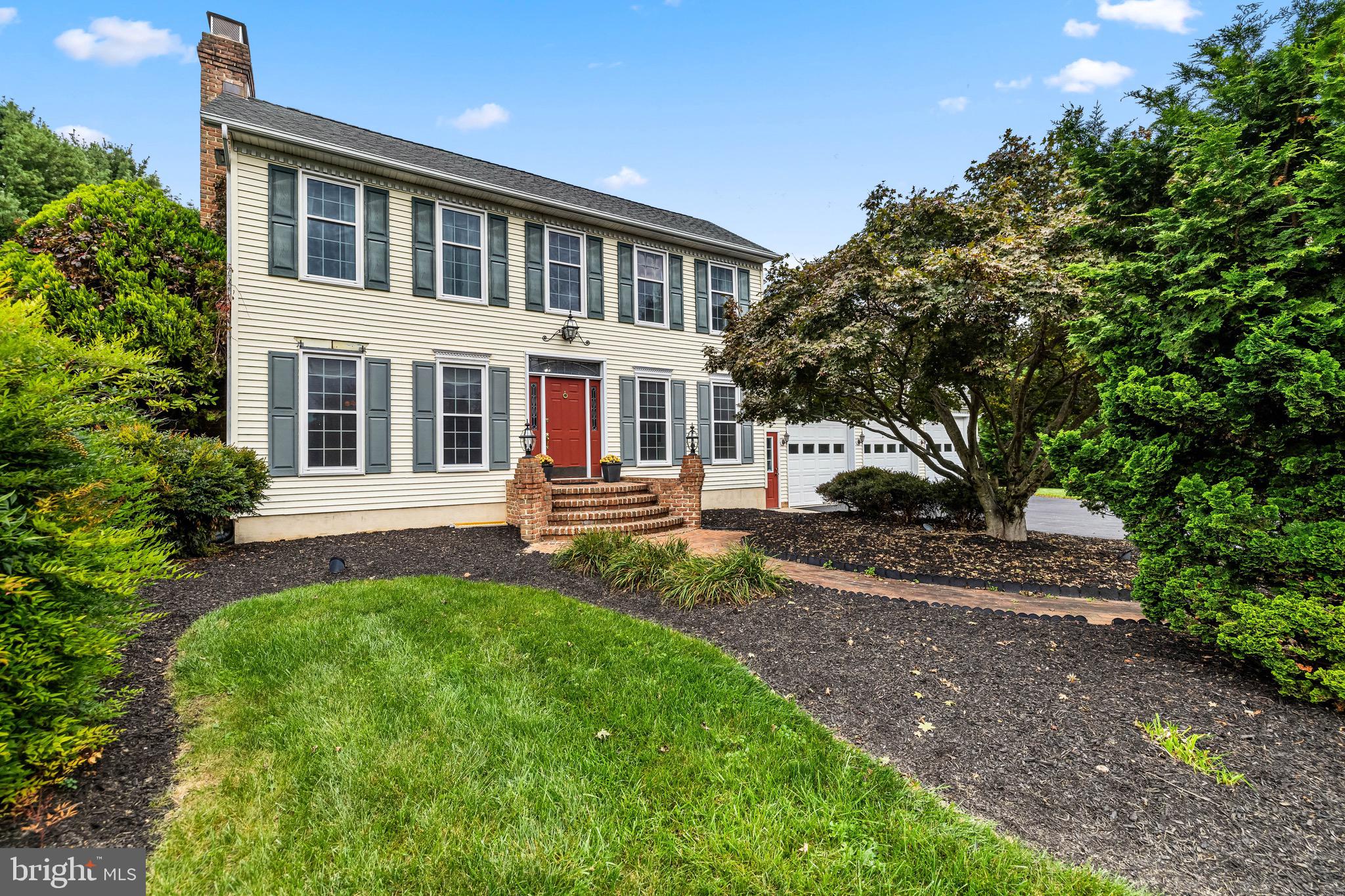 700 MAPLEHURST LANE