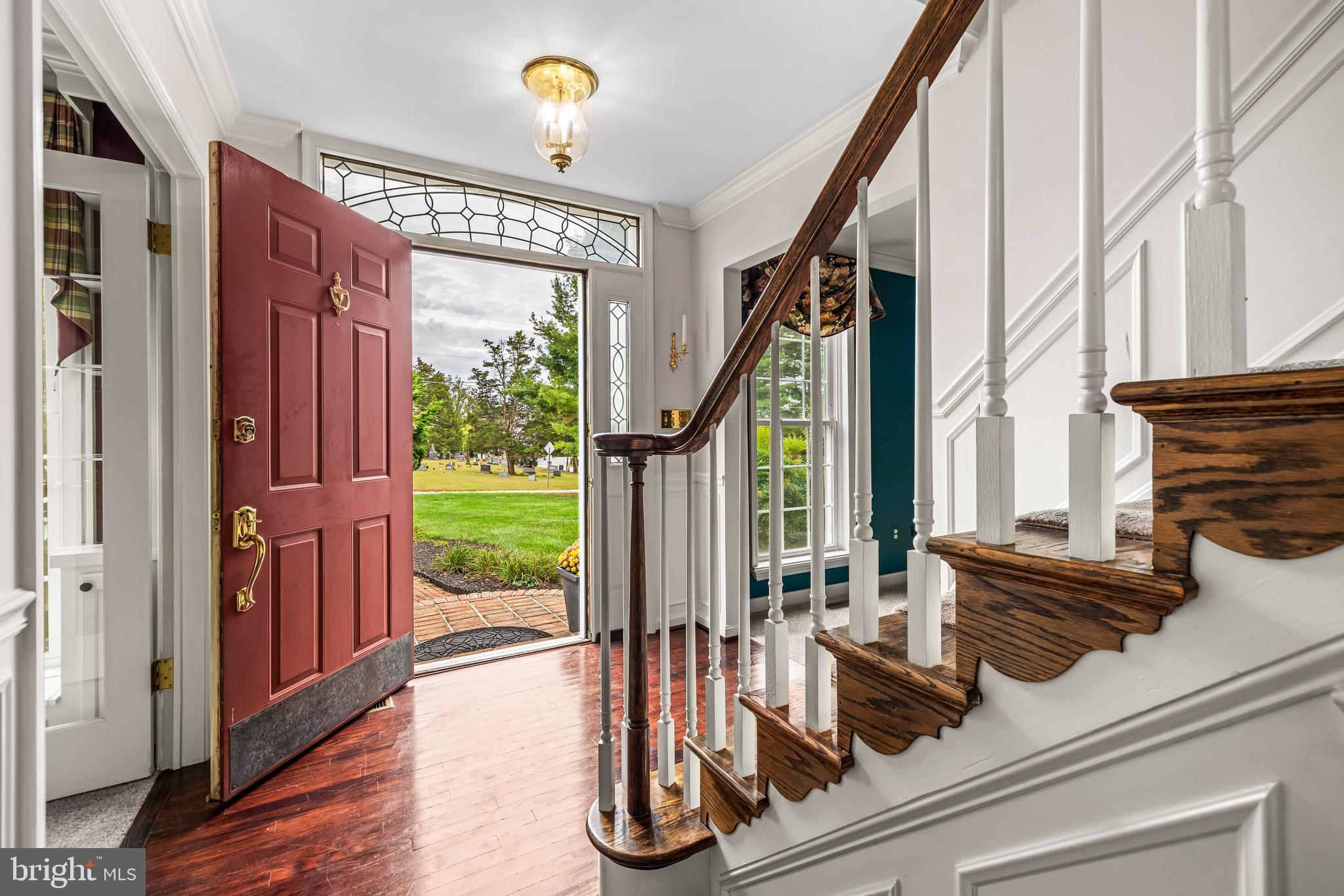 700 MAPLEHURST LANE