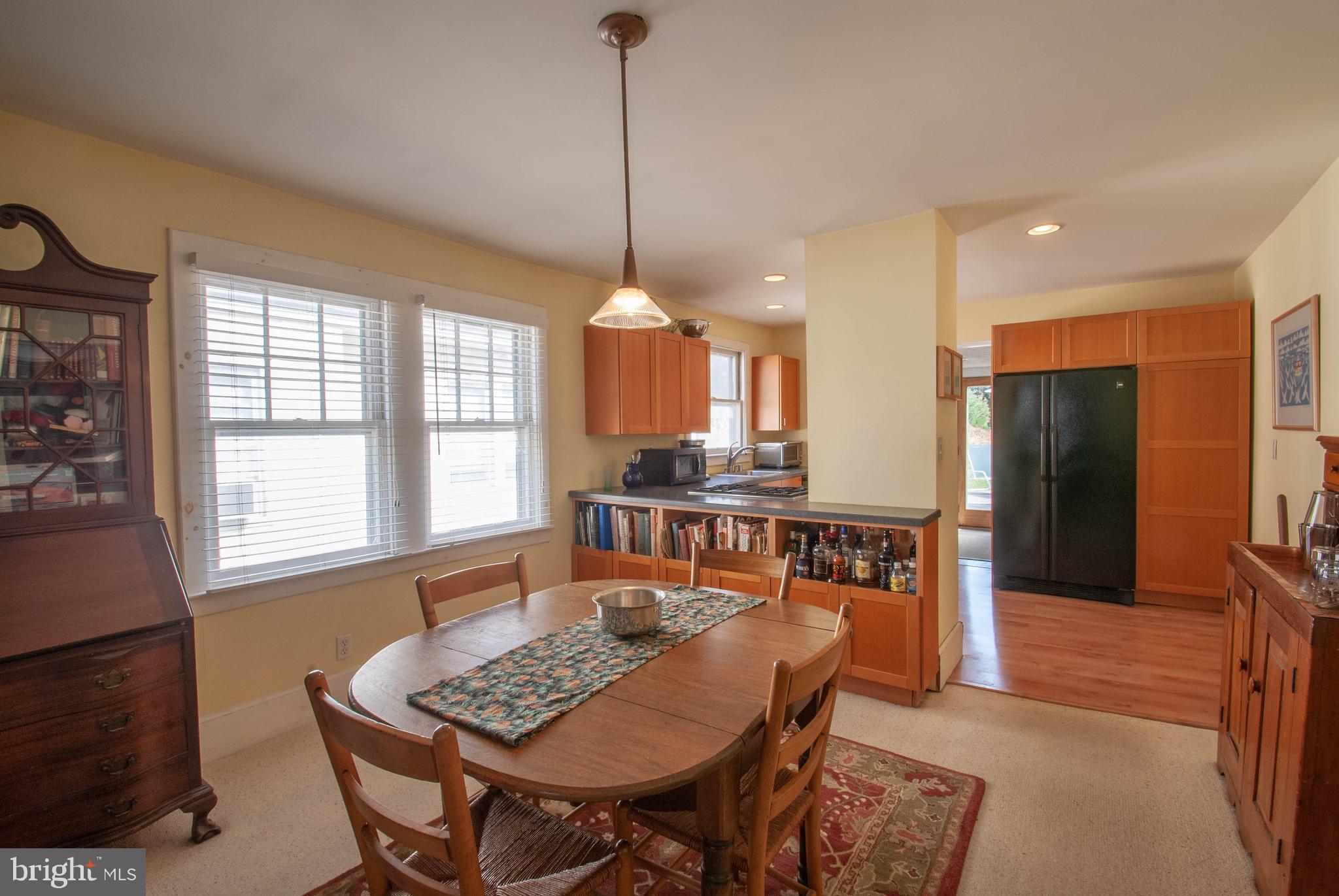 EASTPORT - Commercial Sale