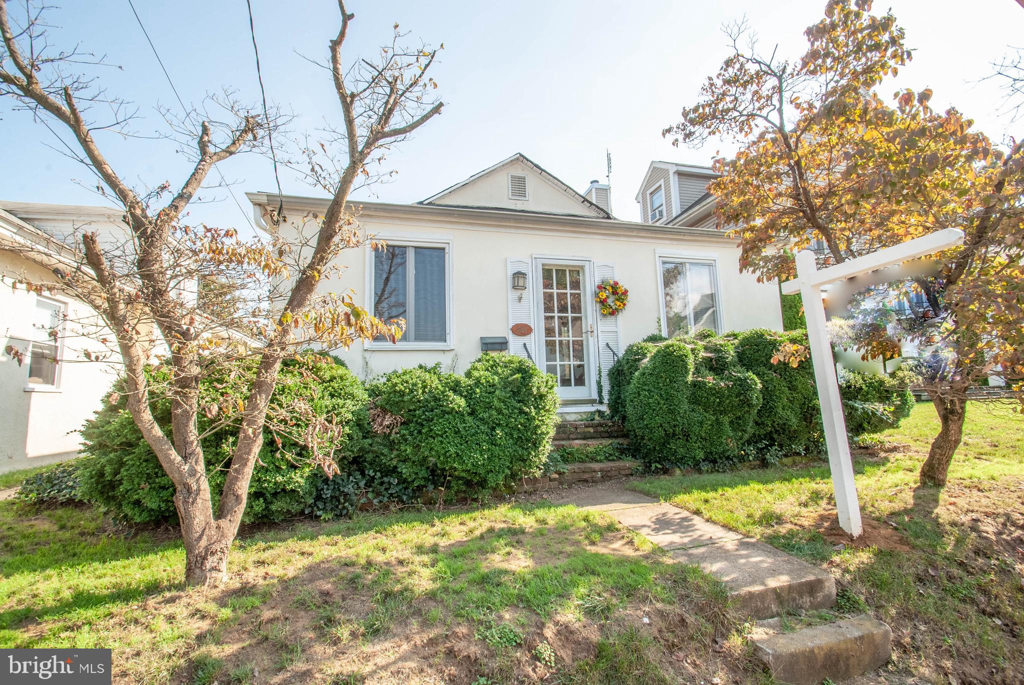 EASTPORT - Commercial Sale