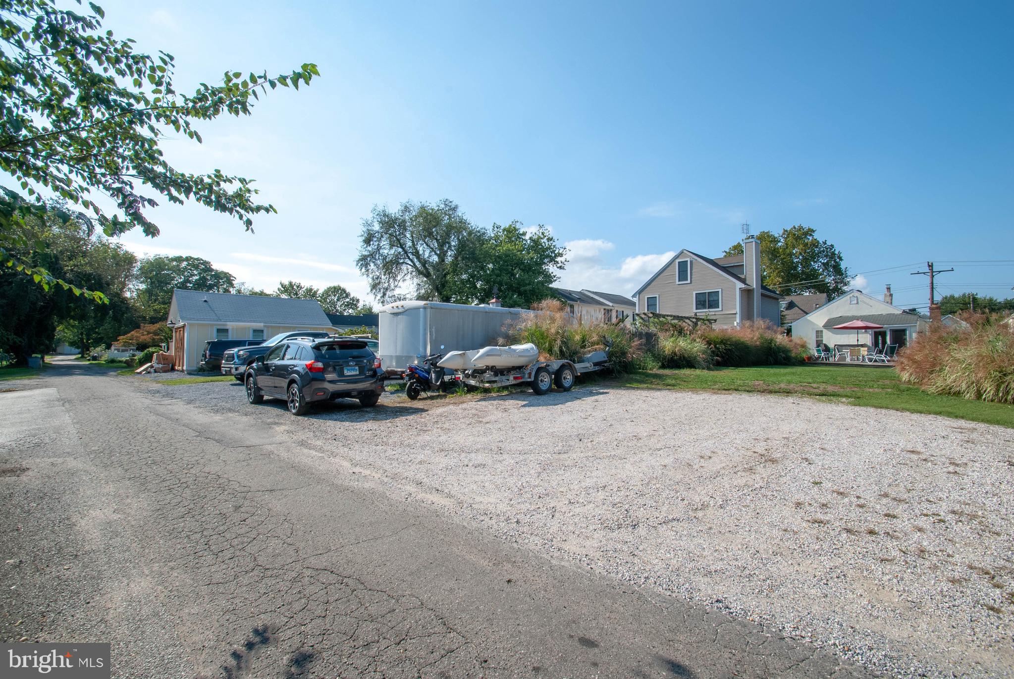 EASTPORT - Commercial Sale