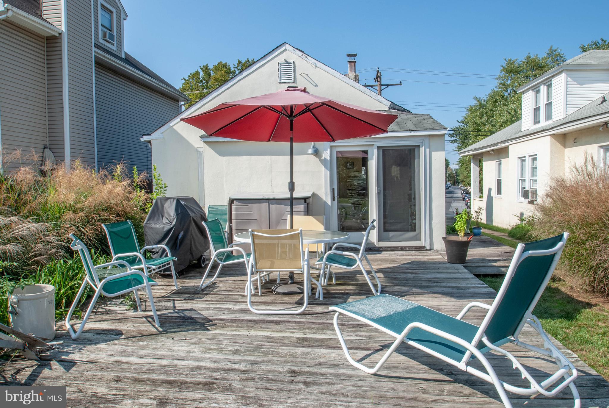 EASTPORT - Commercial Sale