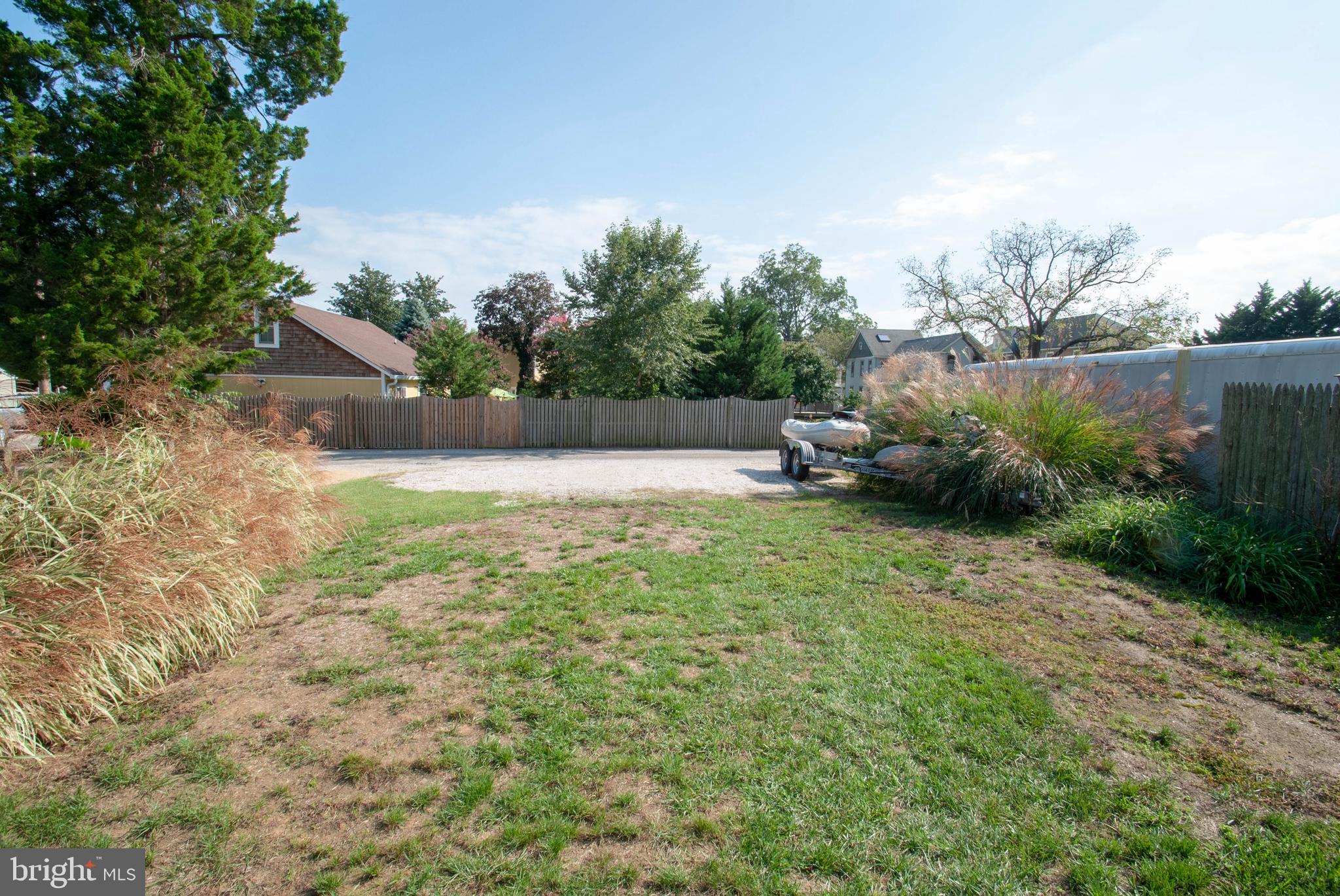 EASTPORT - Commercial Sale