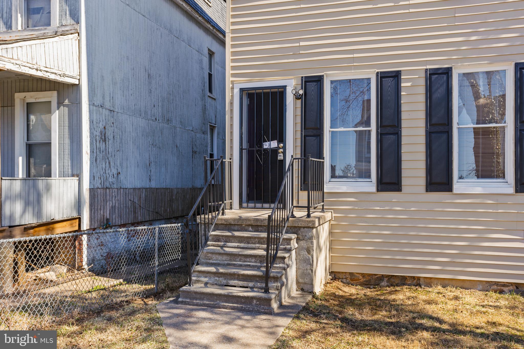 IRVINGTON - Residential Income