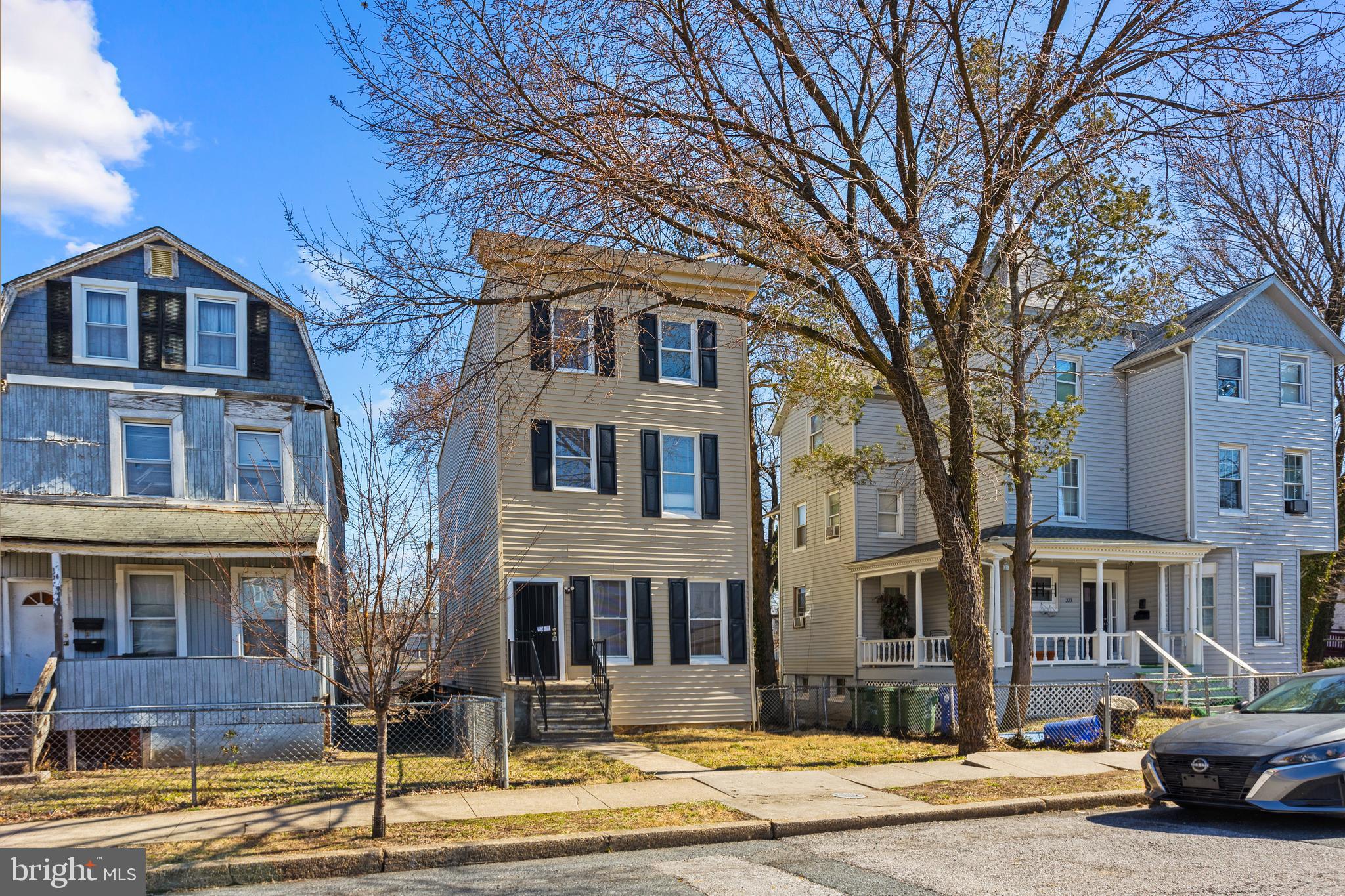 IRVINGTON - Residential Income