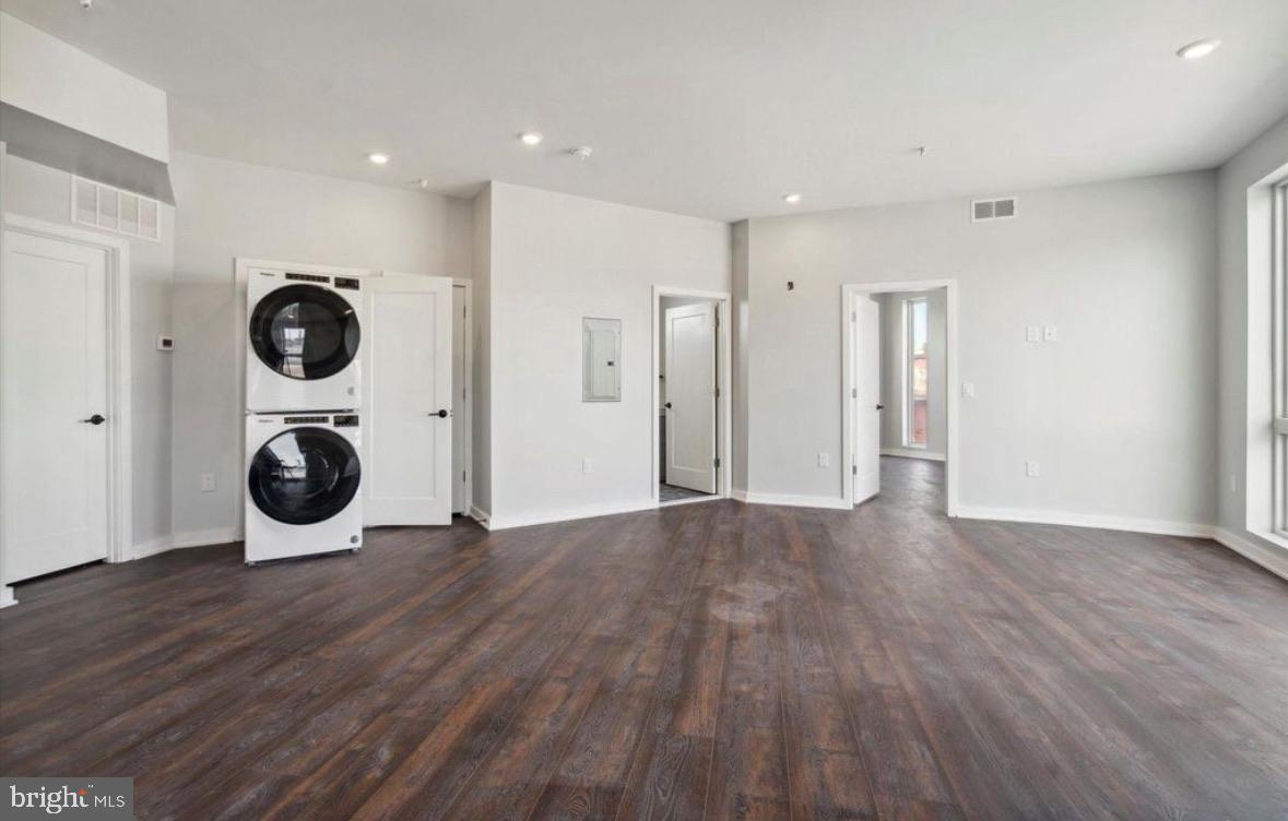 GRAYS FERRY - Commercial Sale