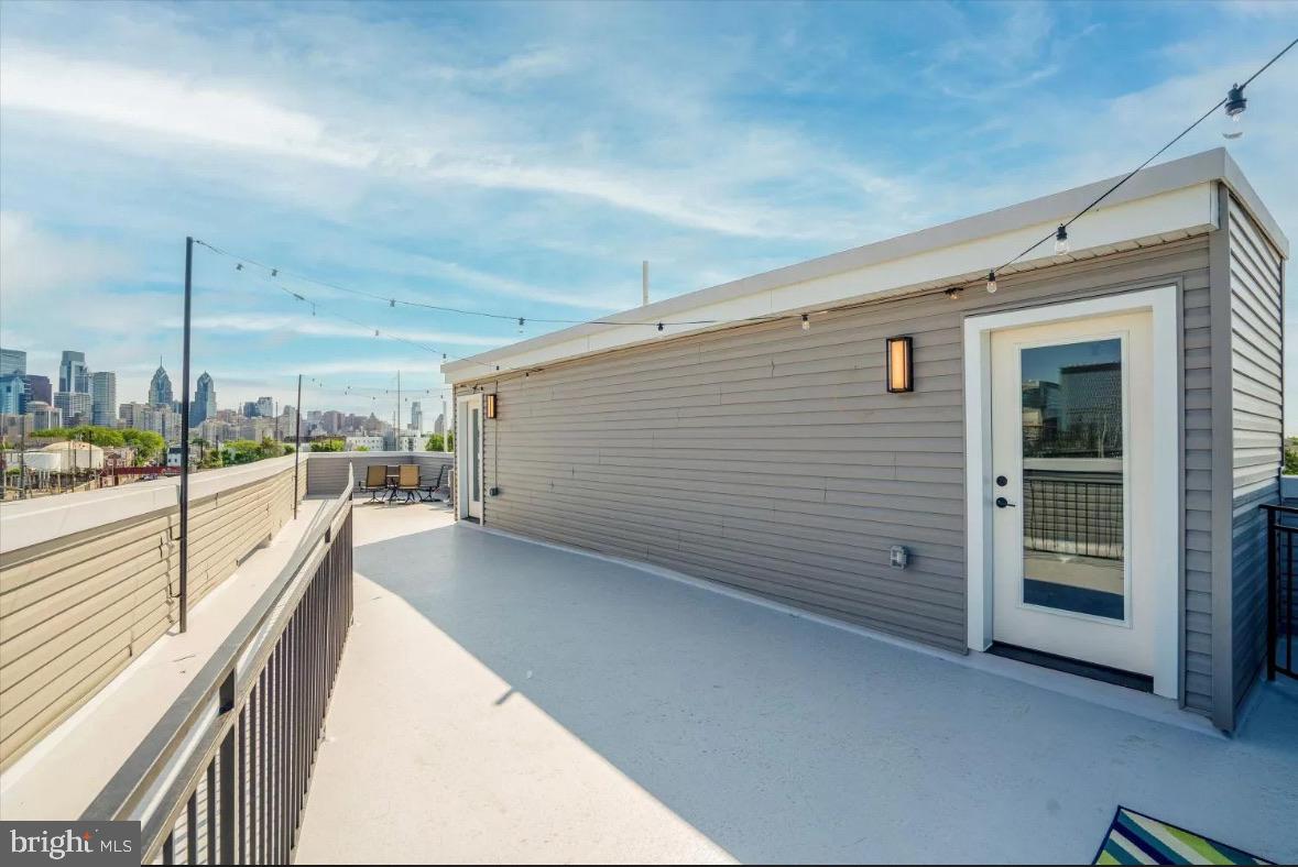 GRAYS FERRY - Commercial Sale