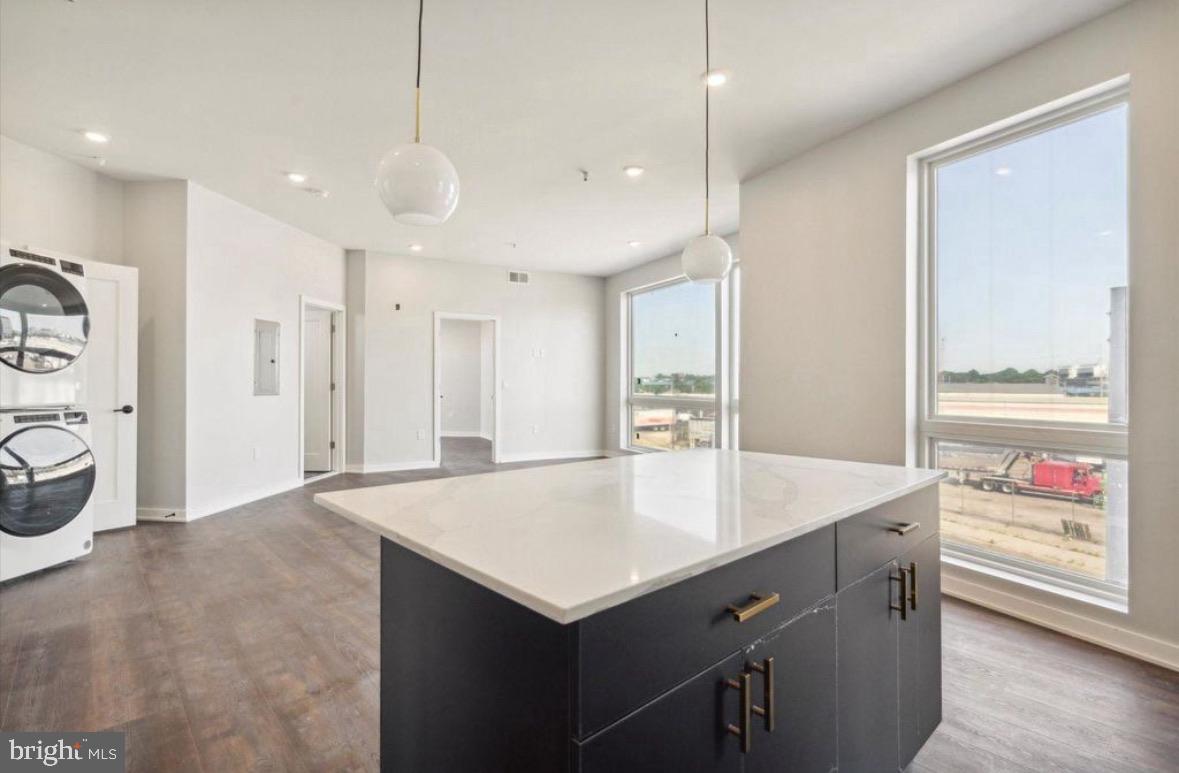 GRAYS FERRY - Commercial Sale