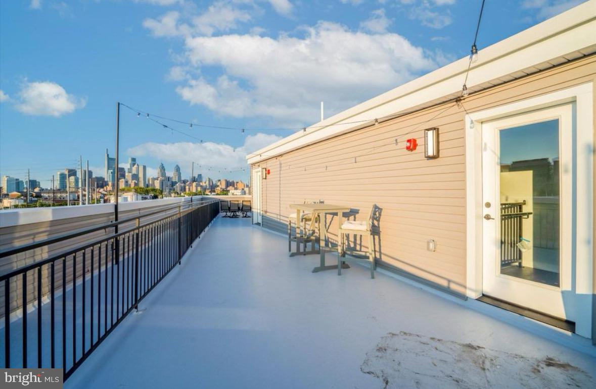 GRAYS FERRY - Commercial Sale