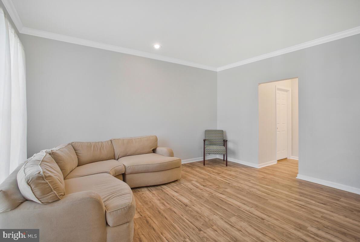 DISNEY ESTATES - Residential