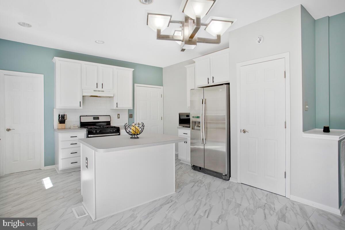 DISNEY ESTATES - Residential