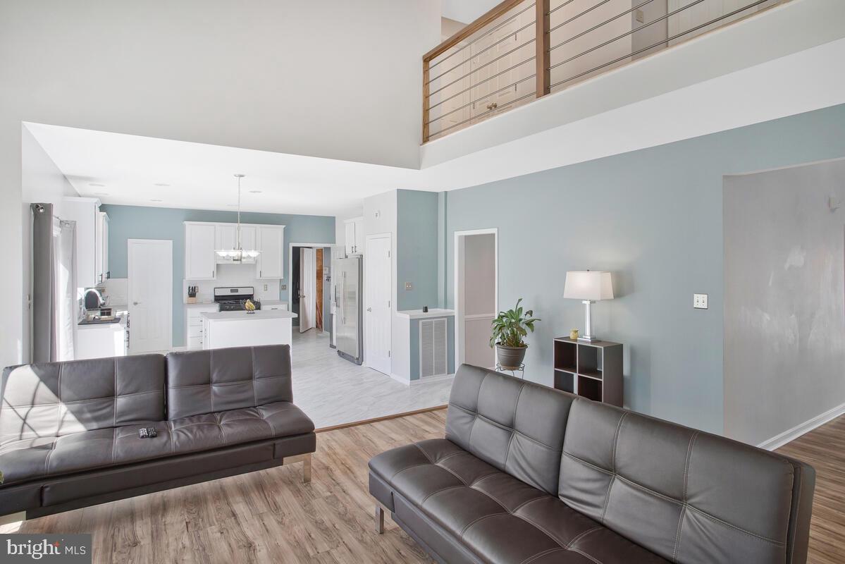 DISNEY ESTATES - Residential