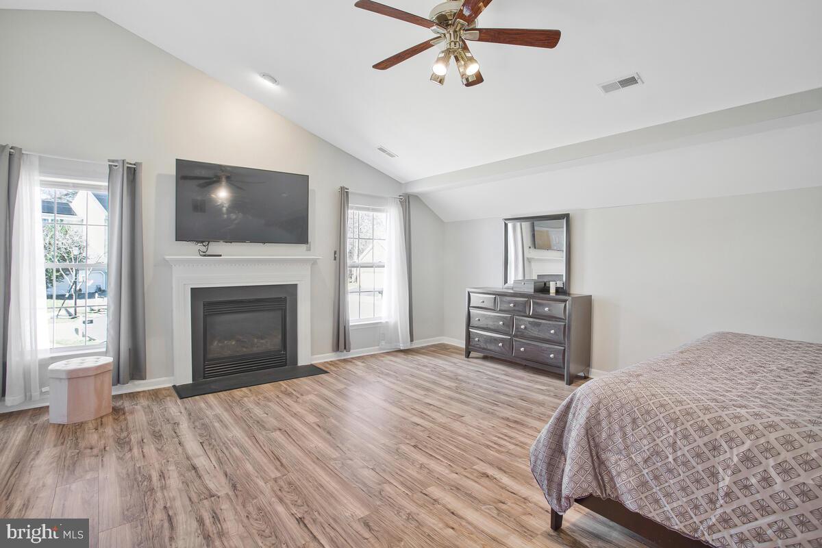 DISNEY ESTATES - Residential