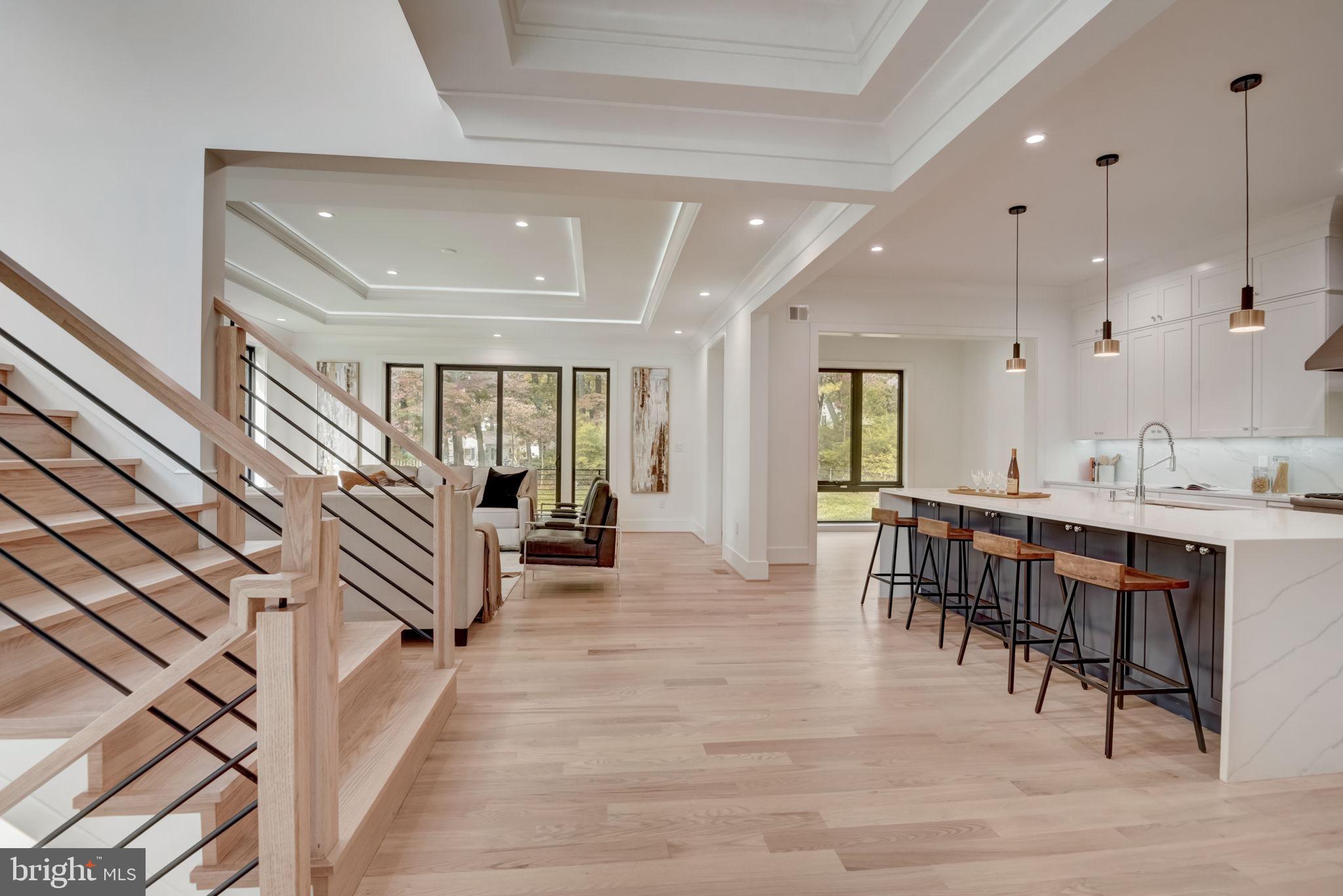 VIENNA WOODS - Residential