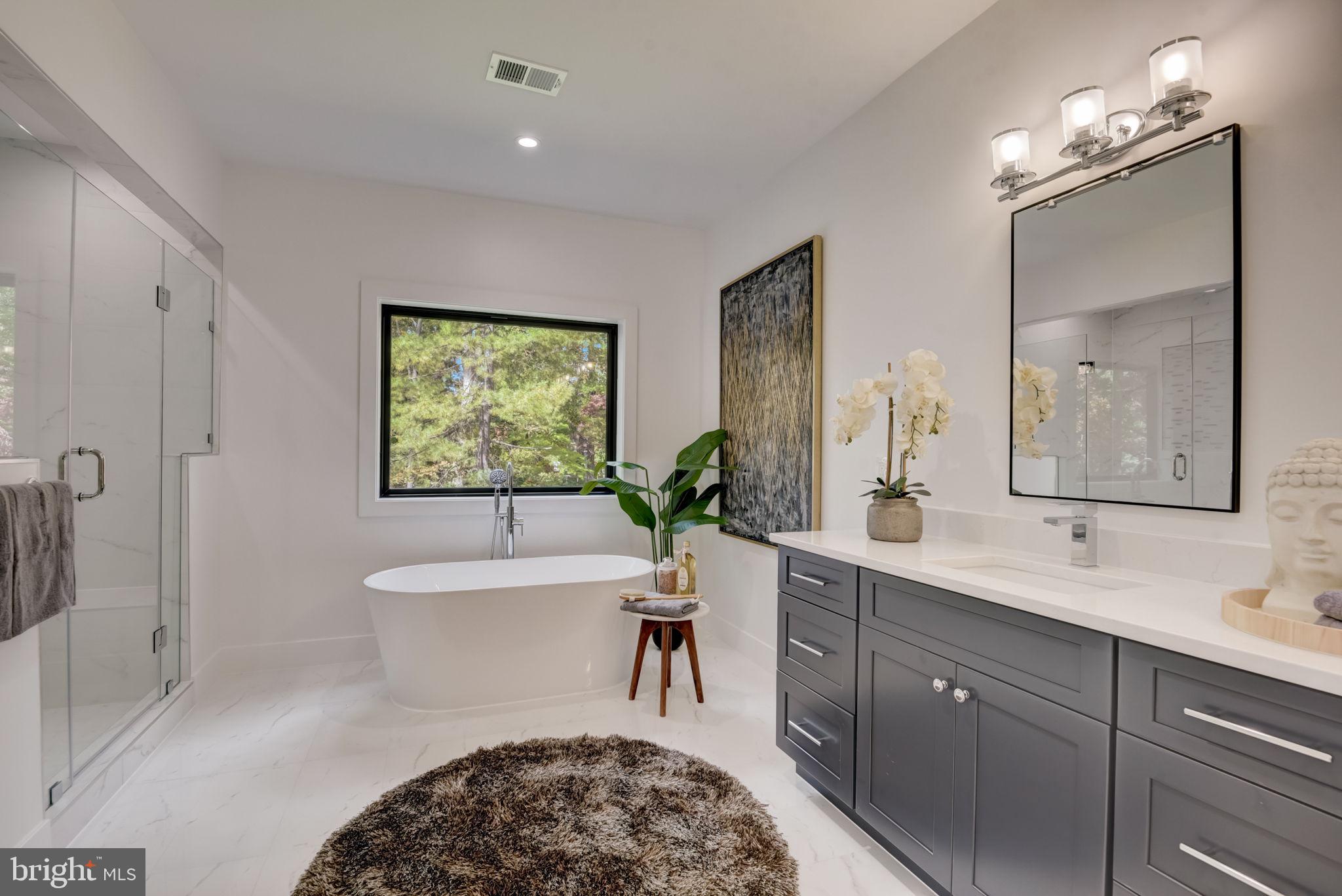 VIENNA WOODS - Residential