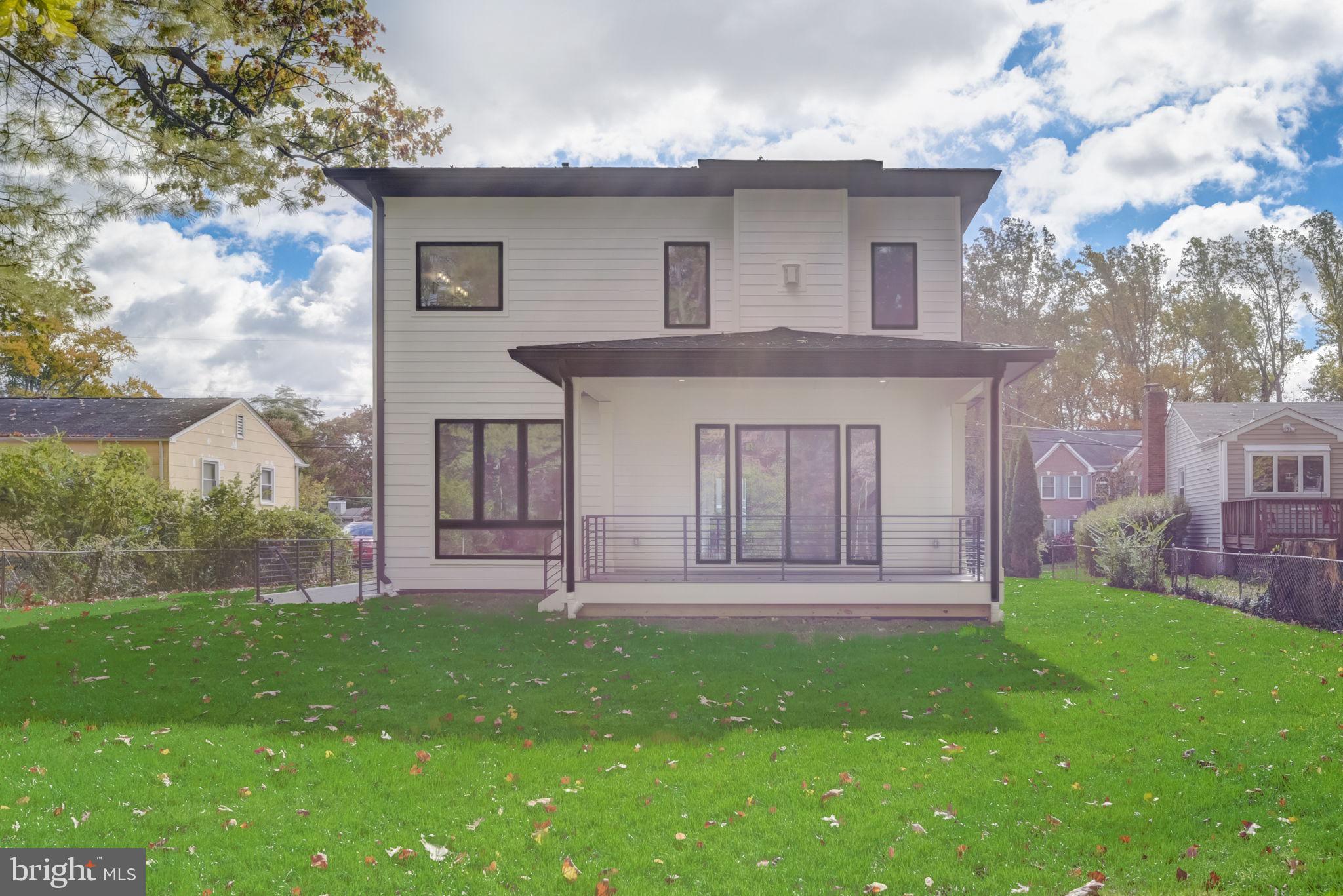 VIENNA WOODS - Residential