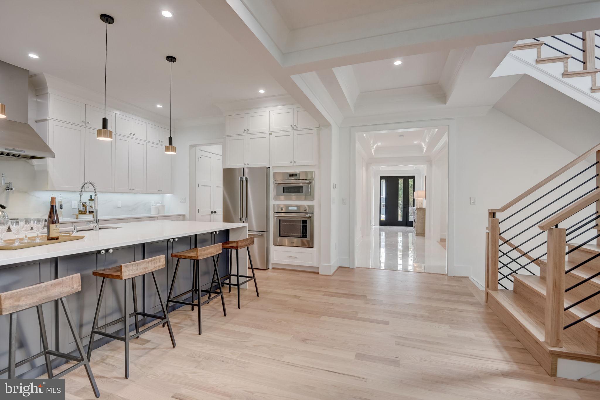 VIENNA WOODS - Residential