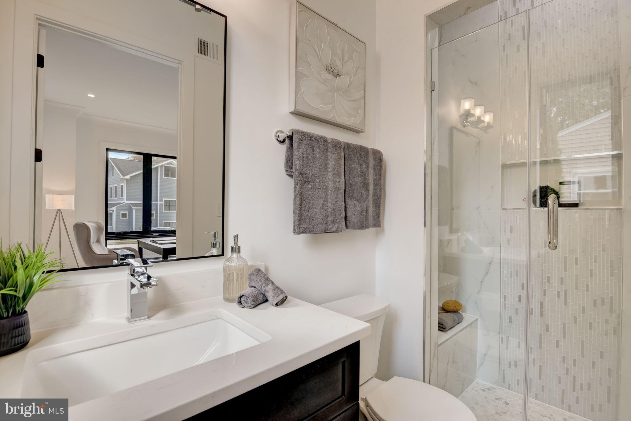 VIENNA WOODS - Residential