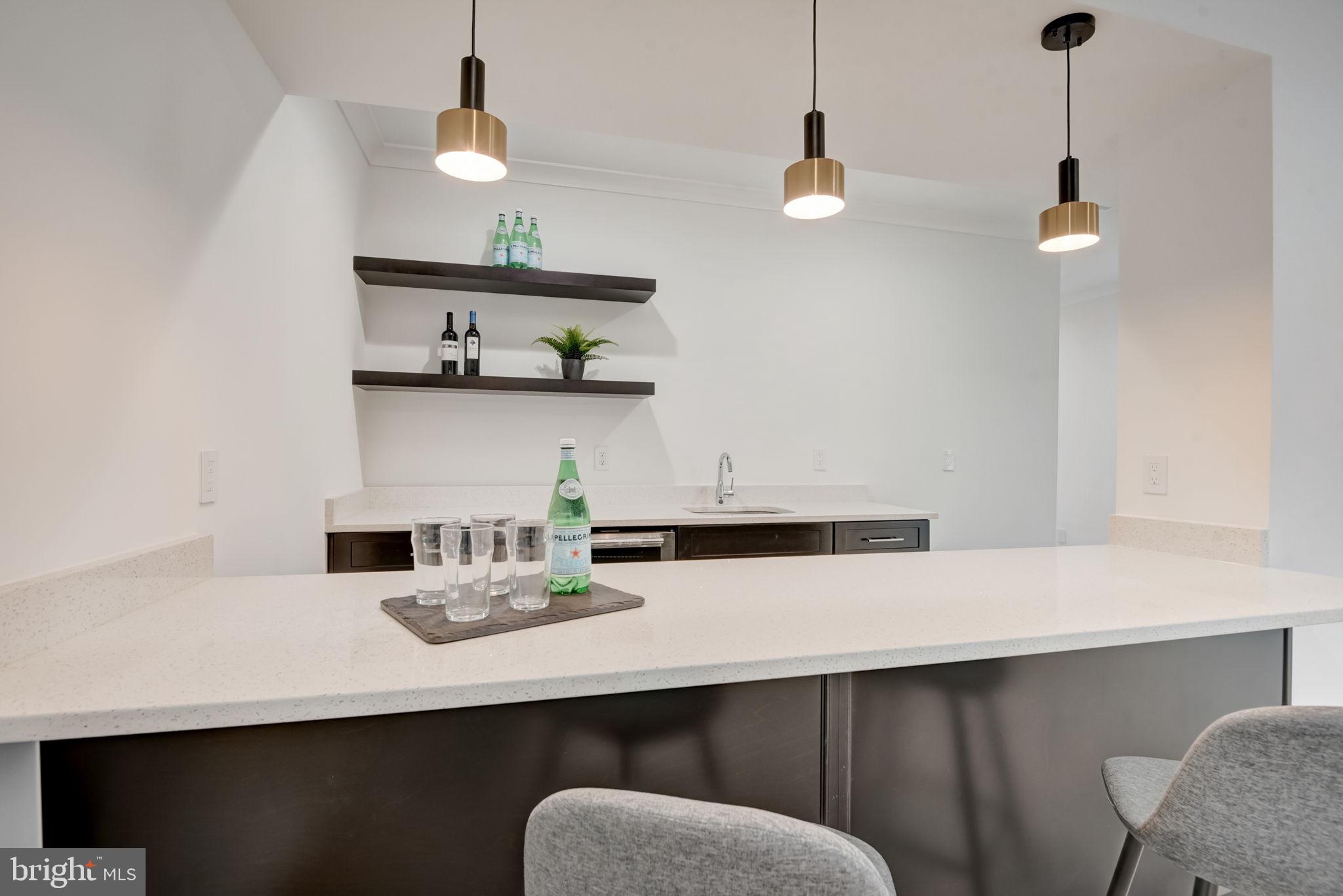 VIENNA WOODS - Residential