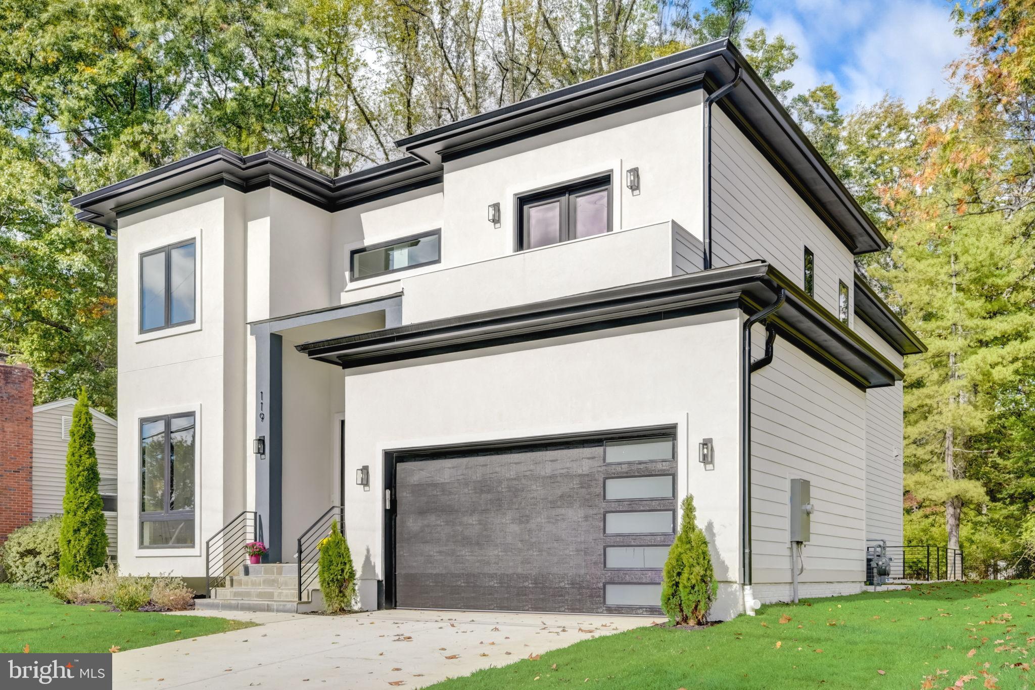 VIENNA WOODS - Residential