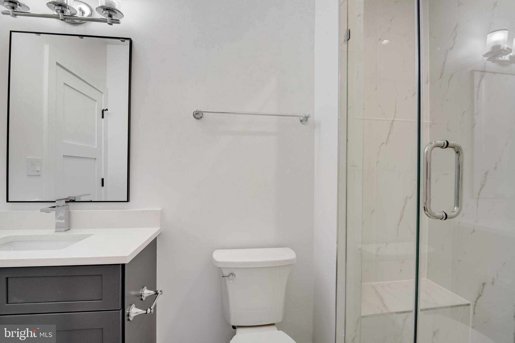 VIENNA WOODS - Residential